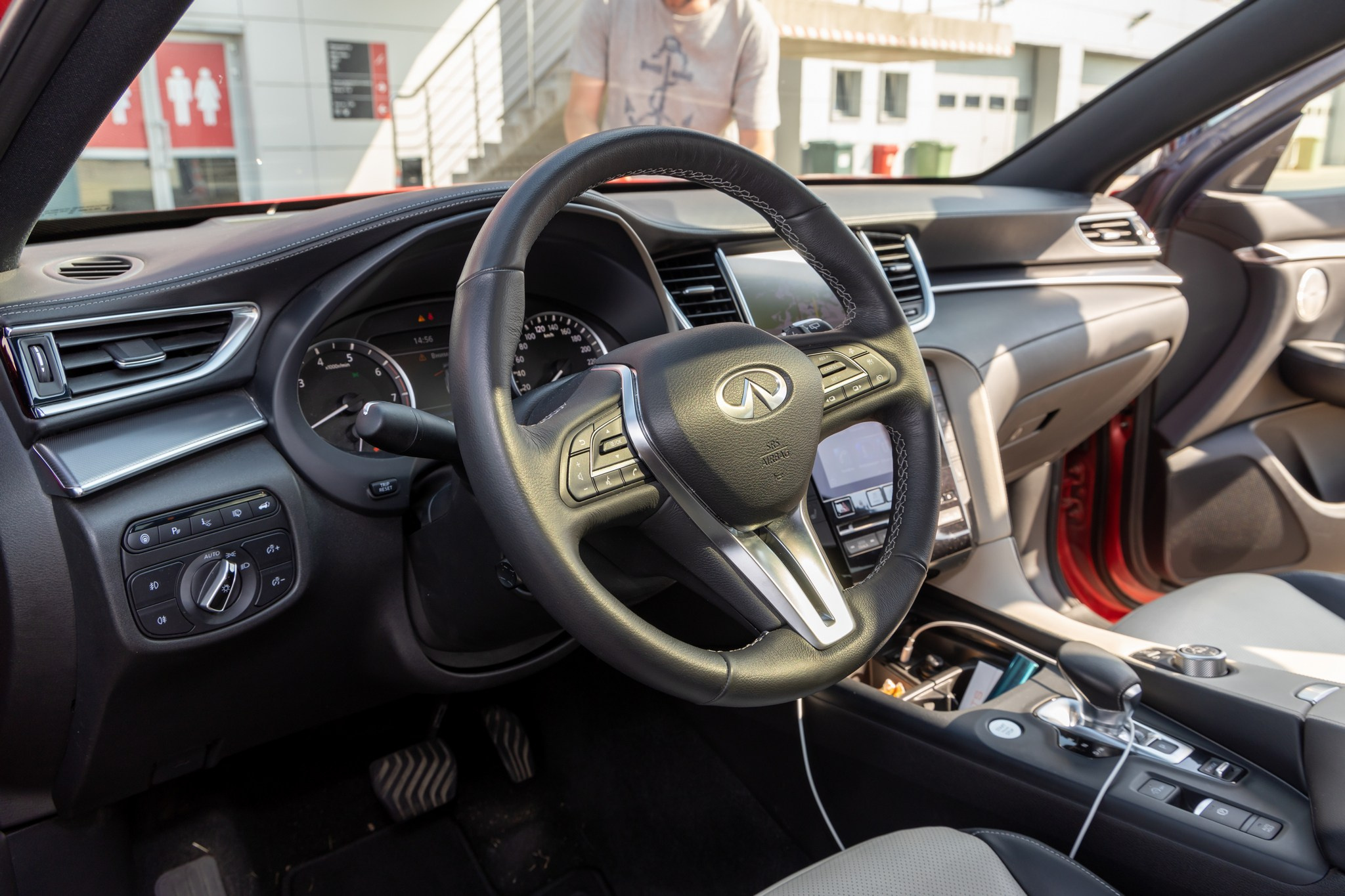 Infiniti QX55. Репортажный, семейный и студийный фотограф в Москве Демин Алексей