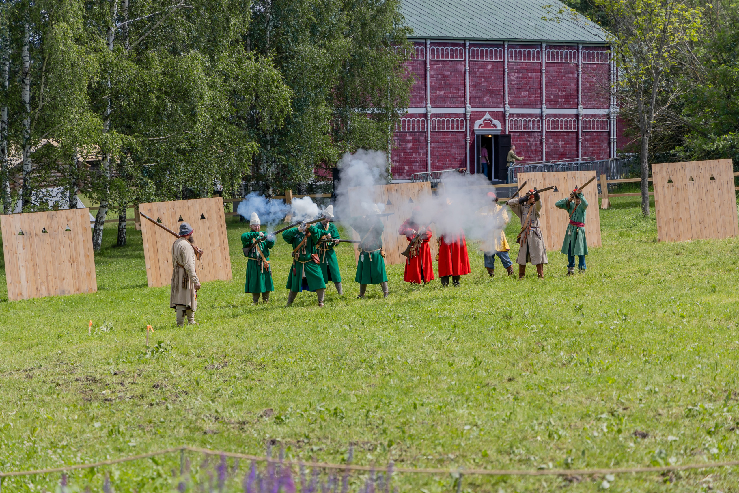 Времена и эпохи 2024. Парк 50-летия Октября. Репортажный, семейный и студийный фотограф в Москве Демин Алексей