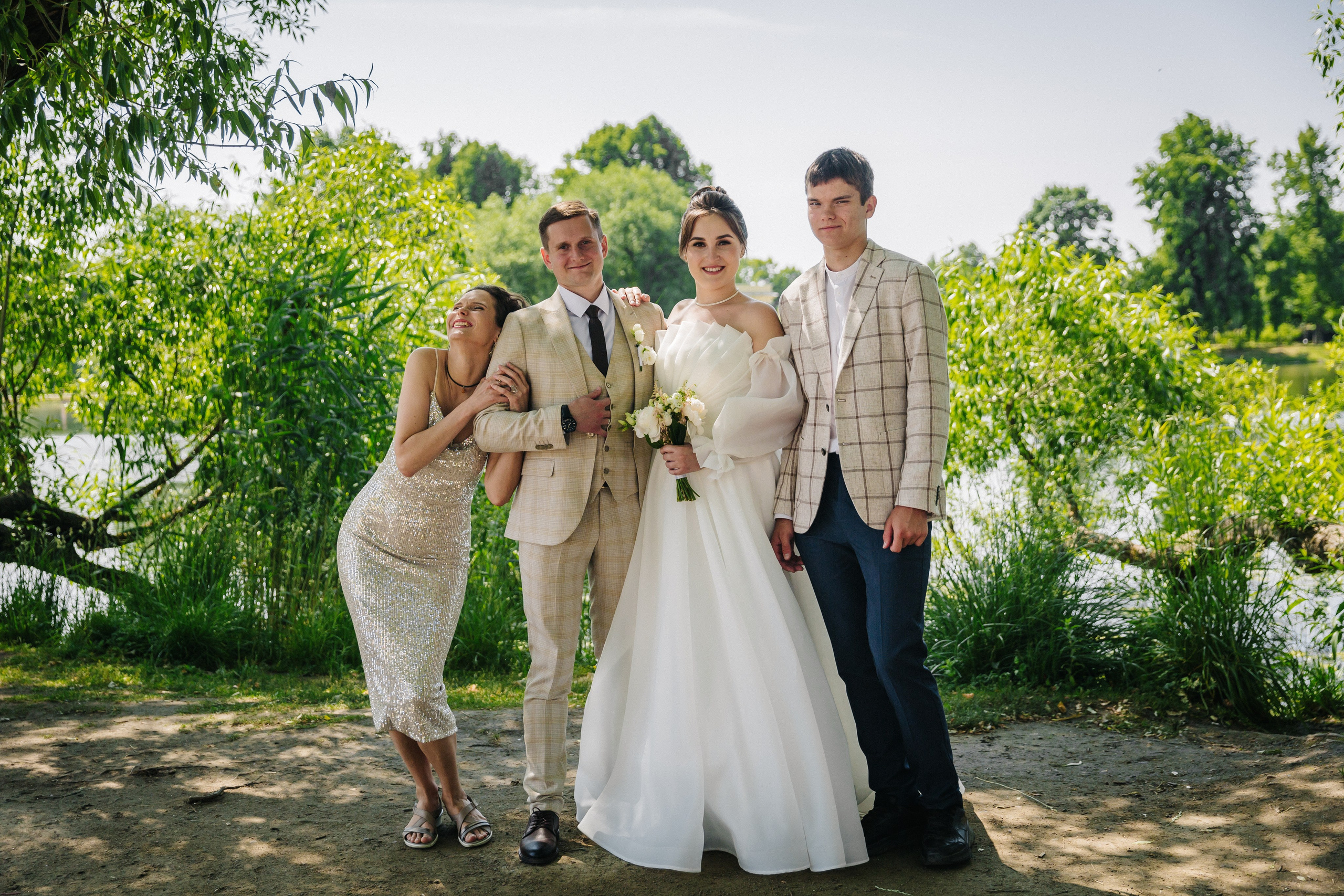 ДВОРЕЦ № 4 Петергоф | Июль, Нижний парк. Свадебный фотограф в Санкт-Петербурге Полина Корзухина