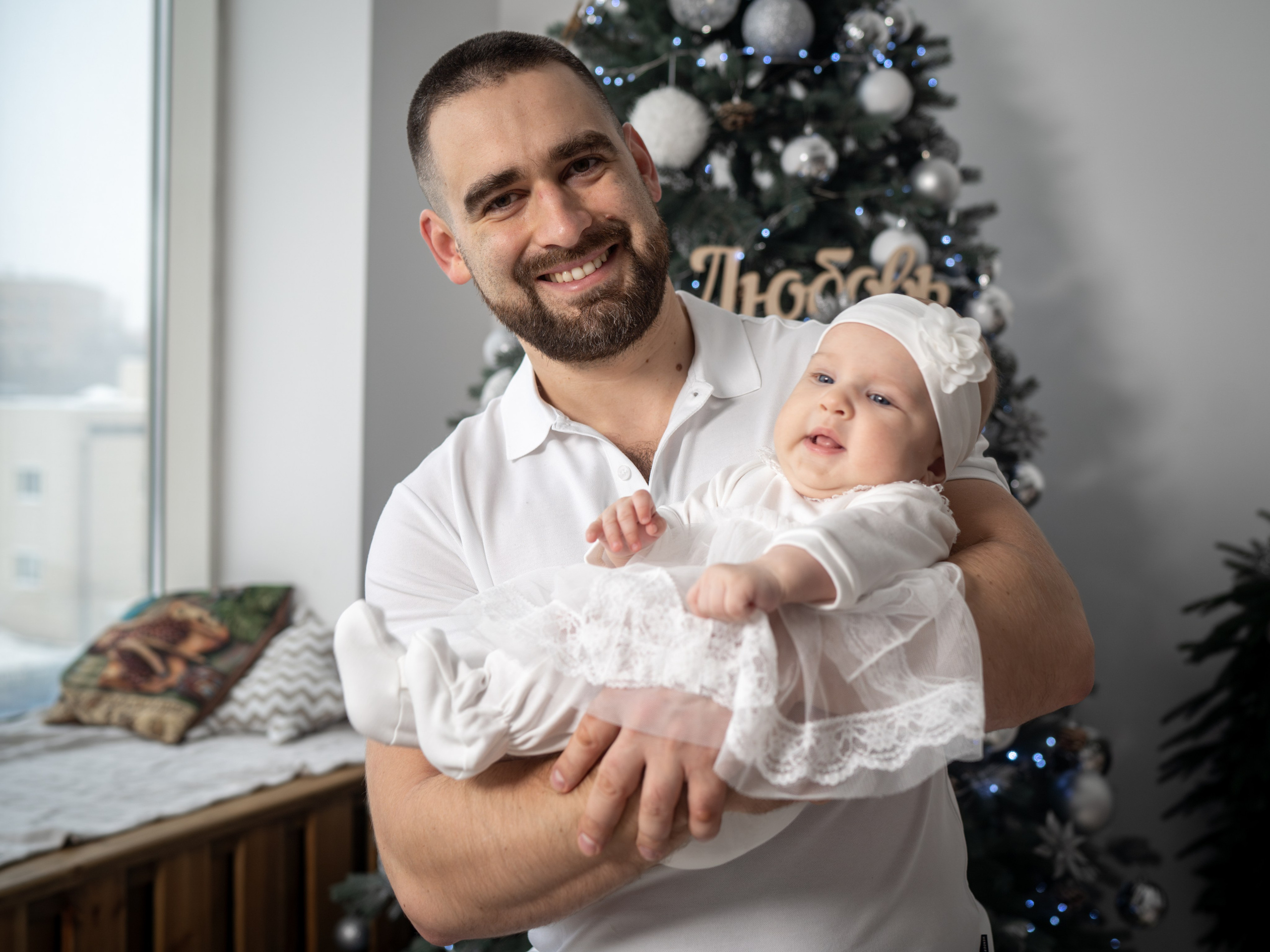 С самоедской лайкой. Фотограф Зинаида Евдокимова