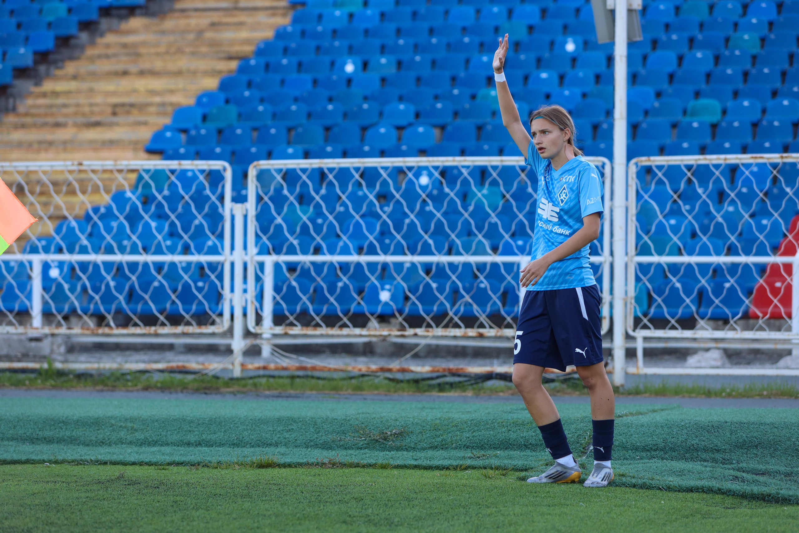 Крылья Советов — Мастер-Сатурн. Молодежная лига по футболу среди женских команд. Спортивный фотограф в Самаре