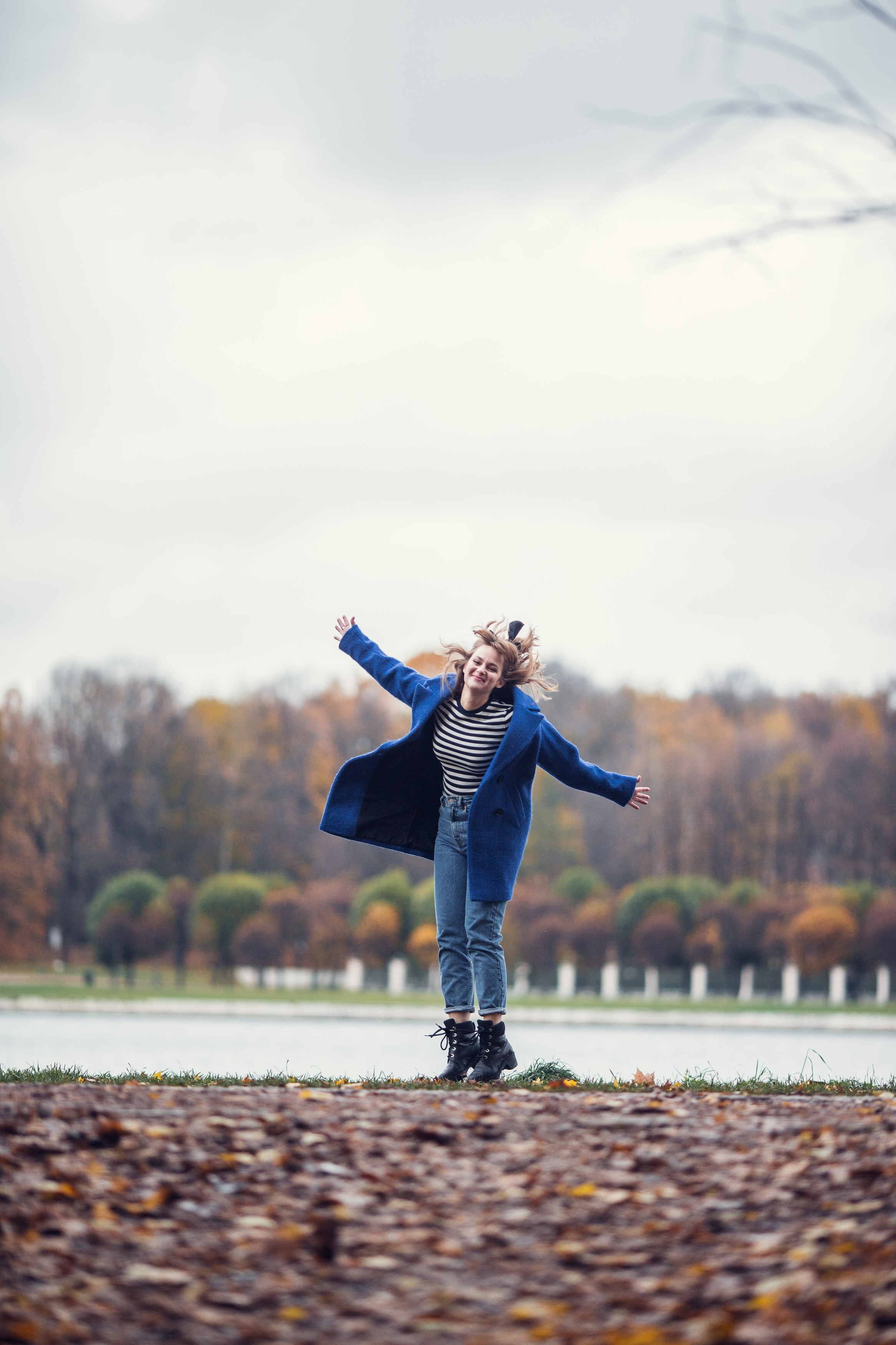 Осенняя прогулка Анны в Кусково. Фотограф — Евгений Свистков