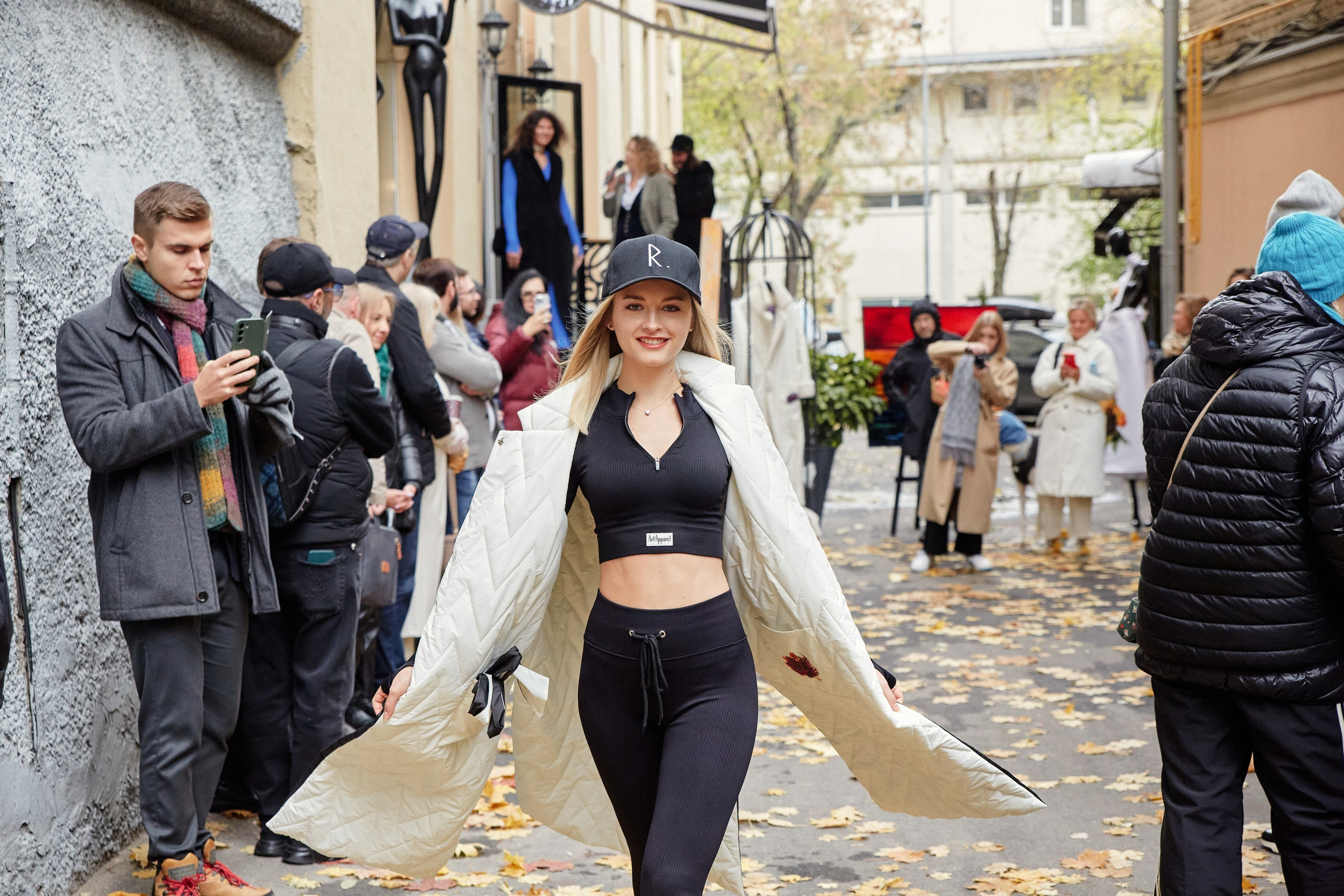 Показ Art Apparel в Москве. Коммерческий фотограф в Москве Павел Володин — фотосъемка для бизнеса