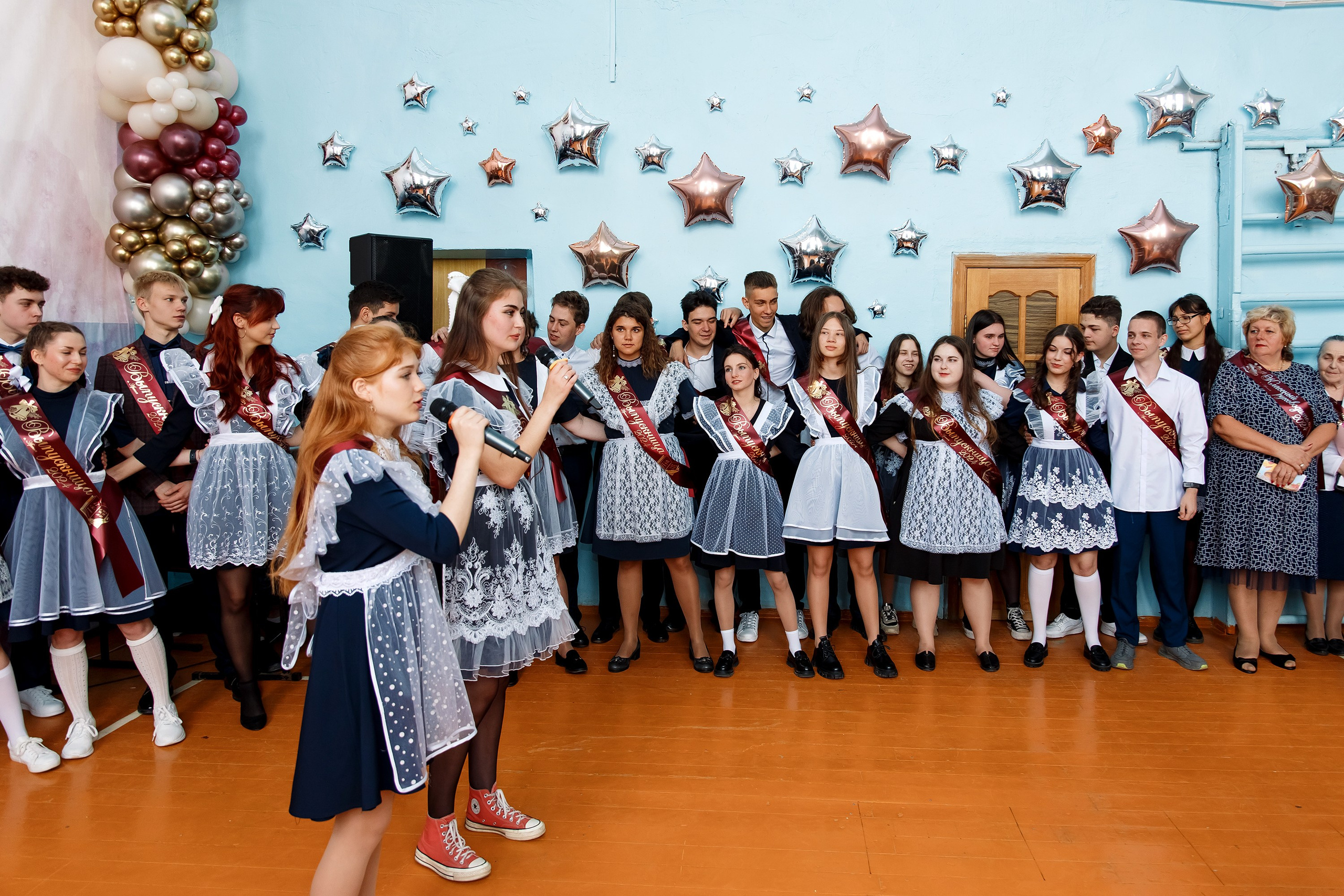 11 класс Последний звонок. Фотограф Любовь Корниенко, Примоский край