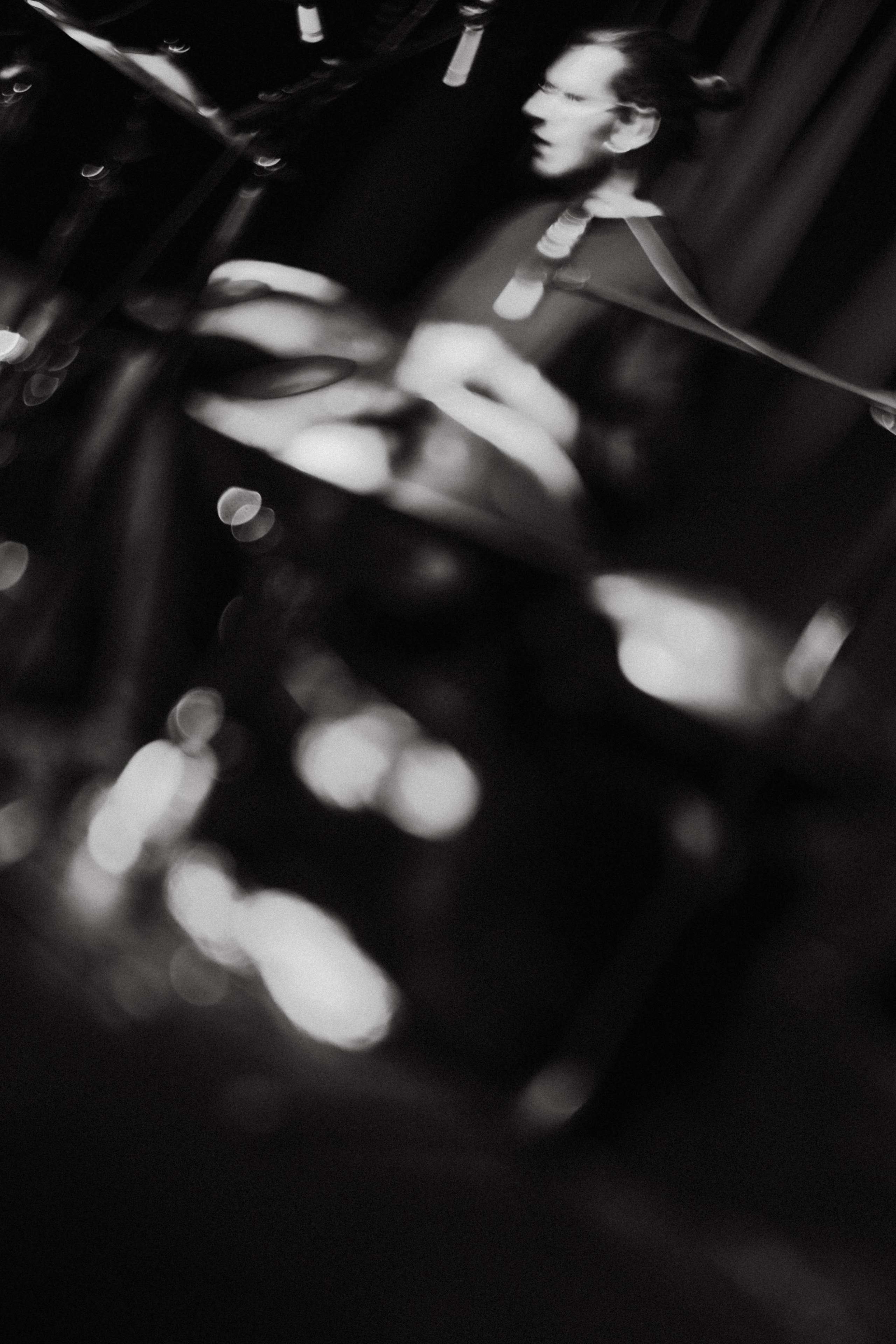 Кирилл Ошеров МАЯКОВКА, 10. Фотограф в Нижнем Новгороде