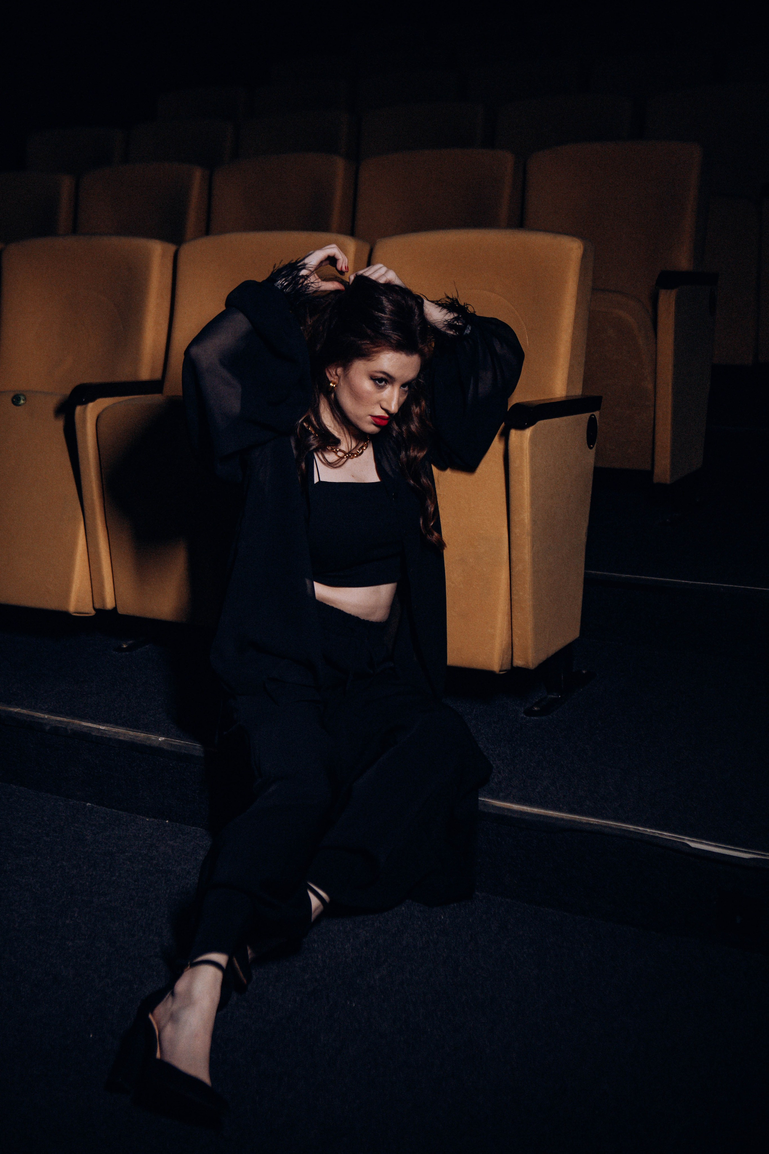 Катя. Контакты