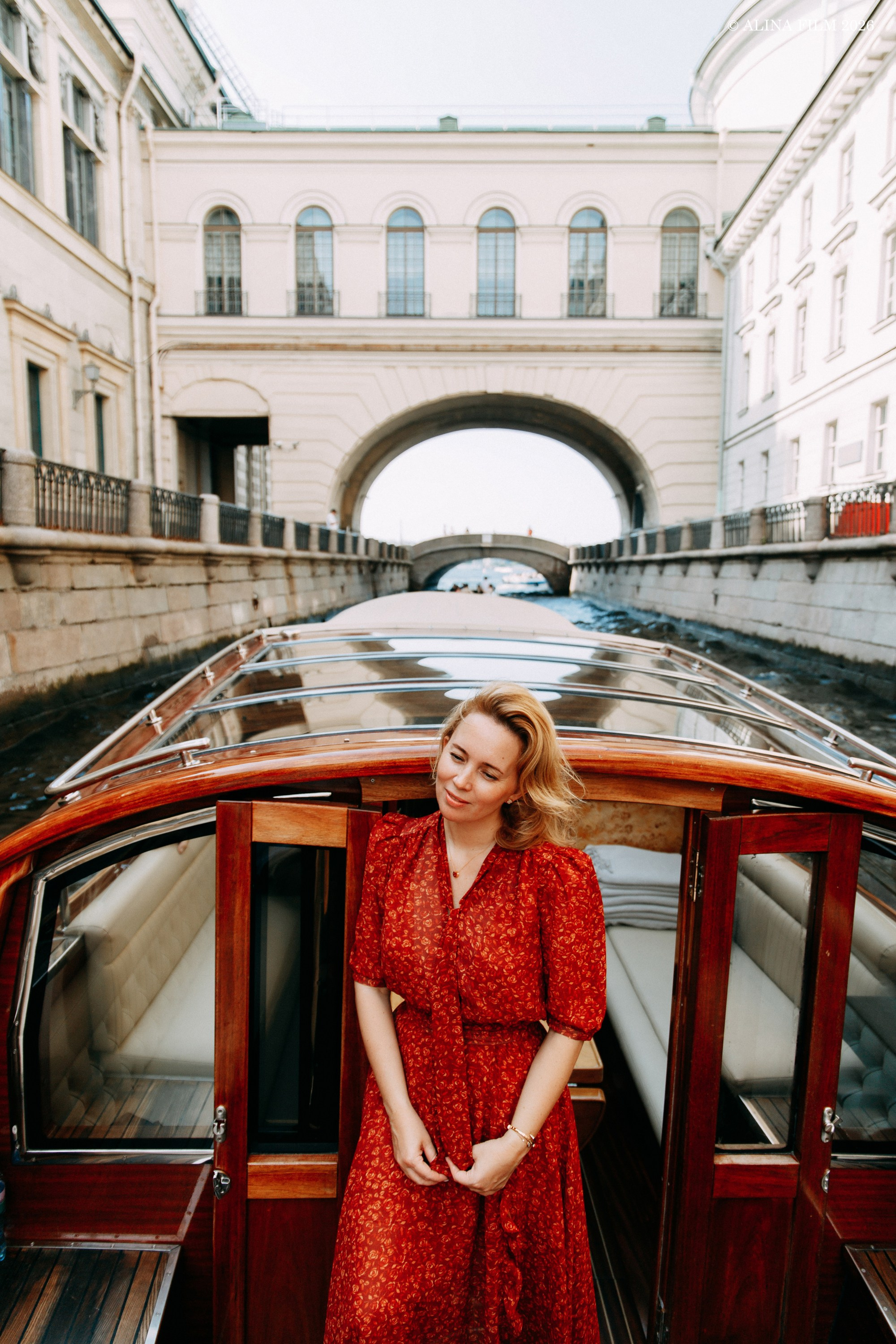 Фотосессия на катере. Фотограф в Санкт-Петербурге Alina Film