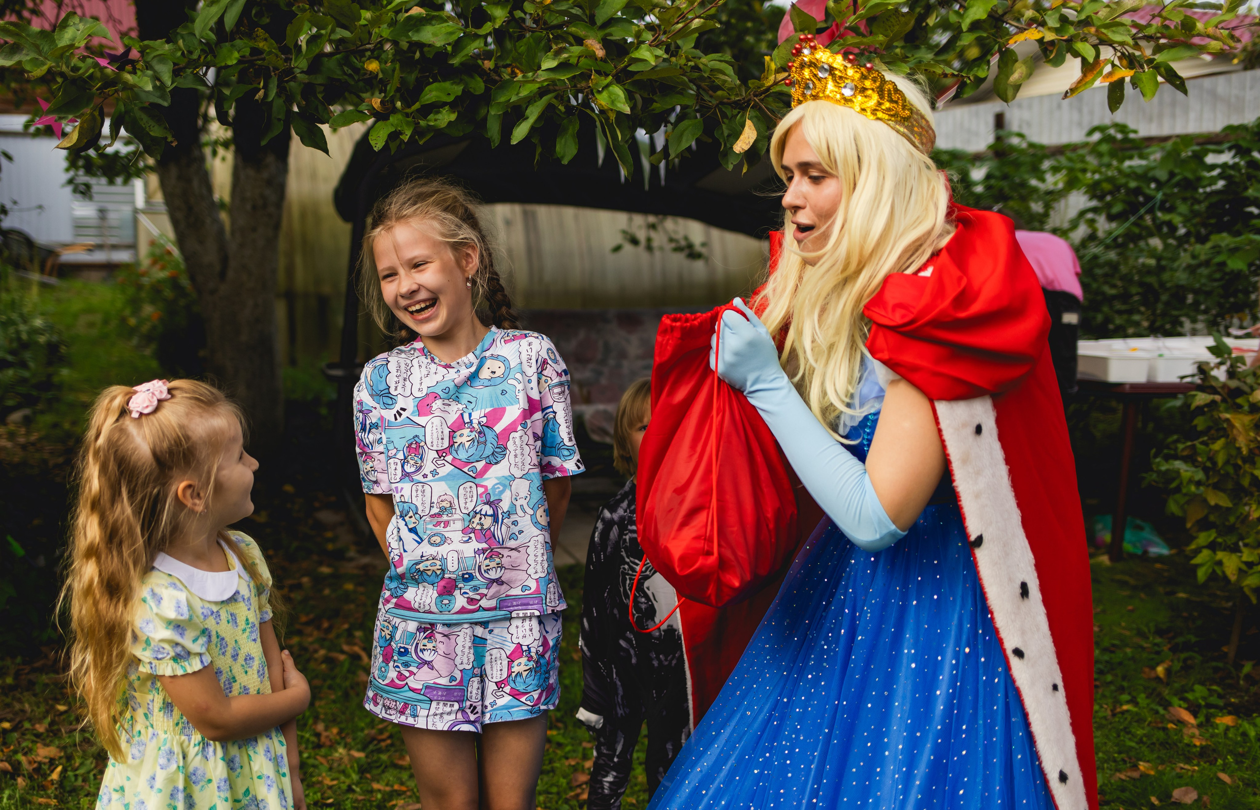 День Рождения Элизабет 🎂