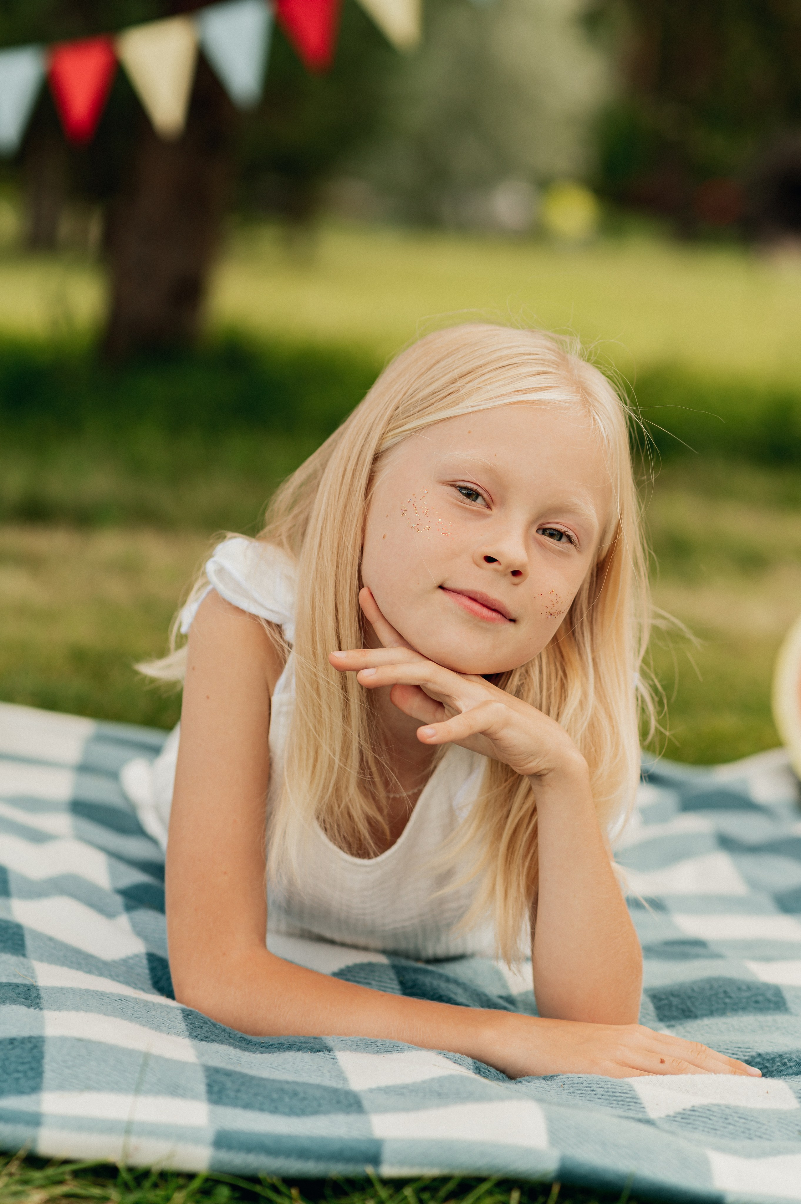ЛЕТО. ПАРК. АРБУЗ. Профессиональный репортажный, коммерческий фотограф в Санкт-Петербурге