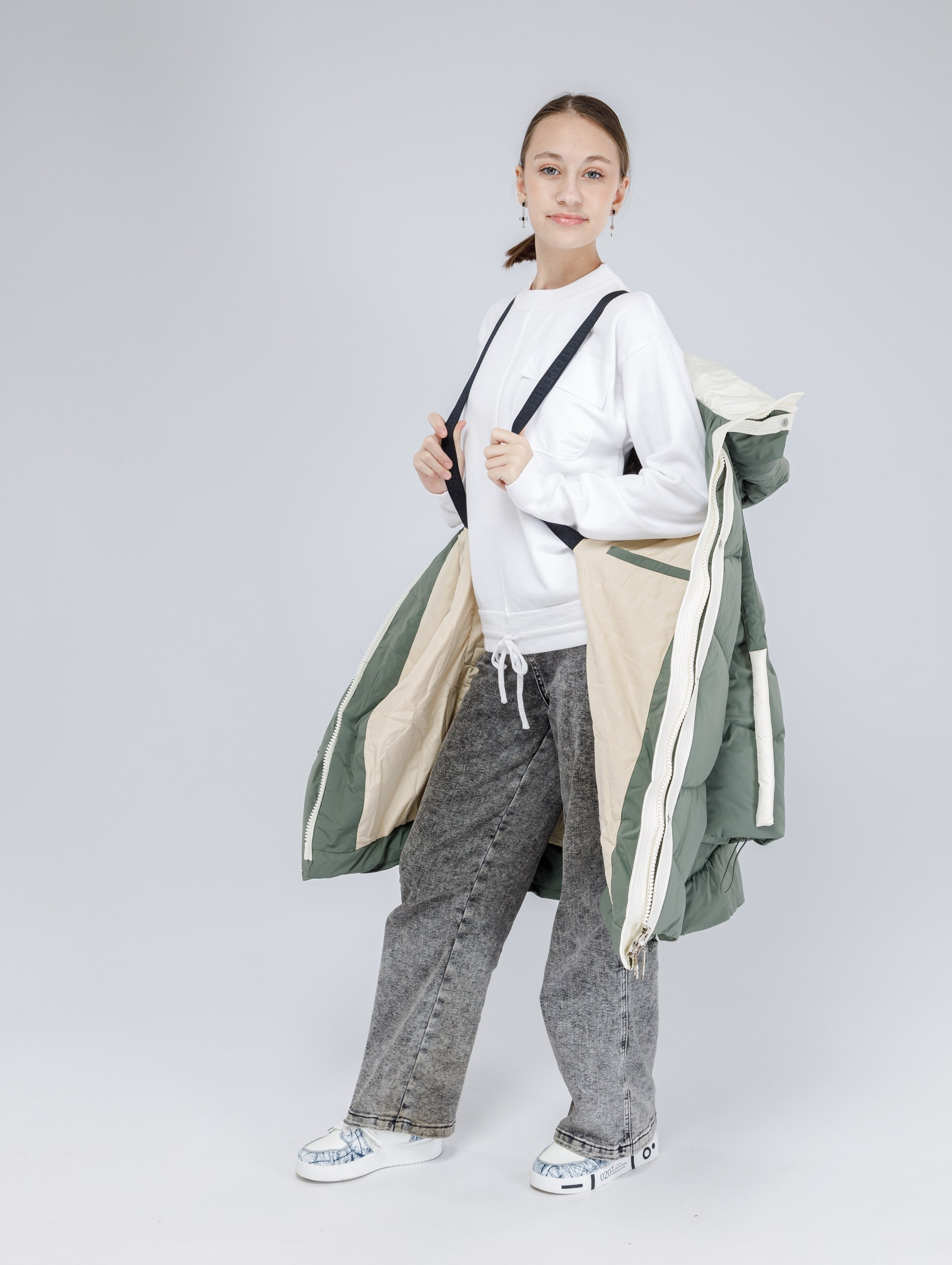 Съёмка зимней и школьной одежды фирмы Индиго джинс для WB. Студия коммерческой съемки ХВОЯ