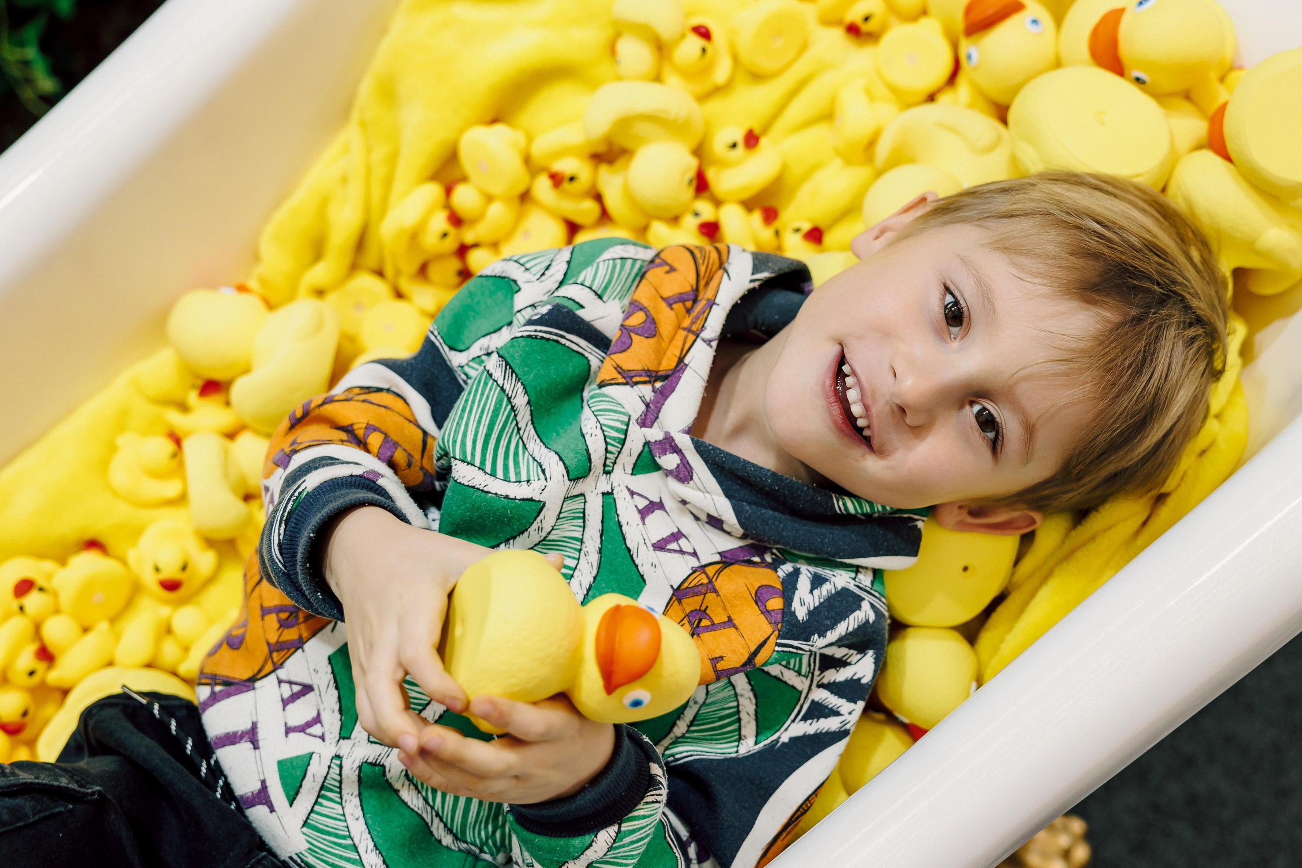 СКБ Контур — Форум будущего — Стенд. Лёшка Варзегов — фотограф