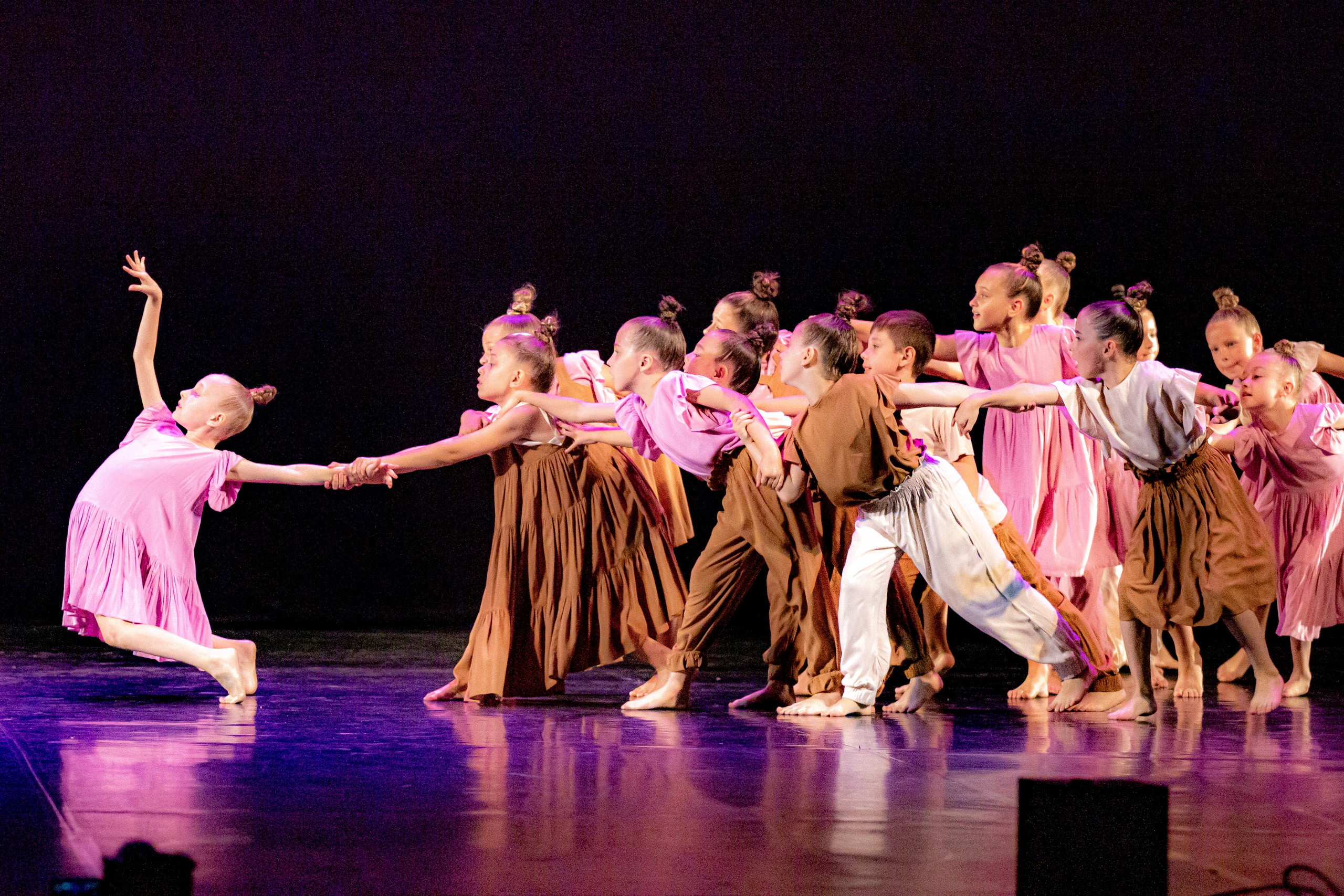 ОТЧЕТНЫЙ КОНЦЕРТ ХОРЕОГРАФИЧЕСКОЙ ШКОЛЫ НИКА. Фотограф в Сочи Юрий Шептаев