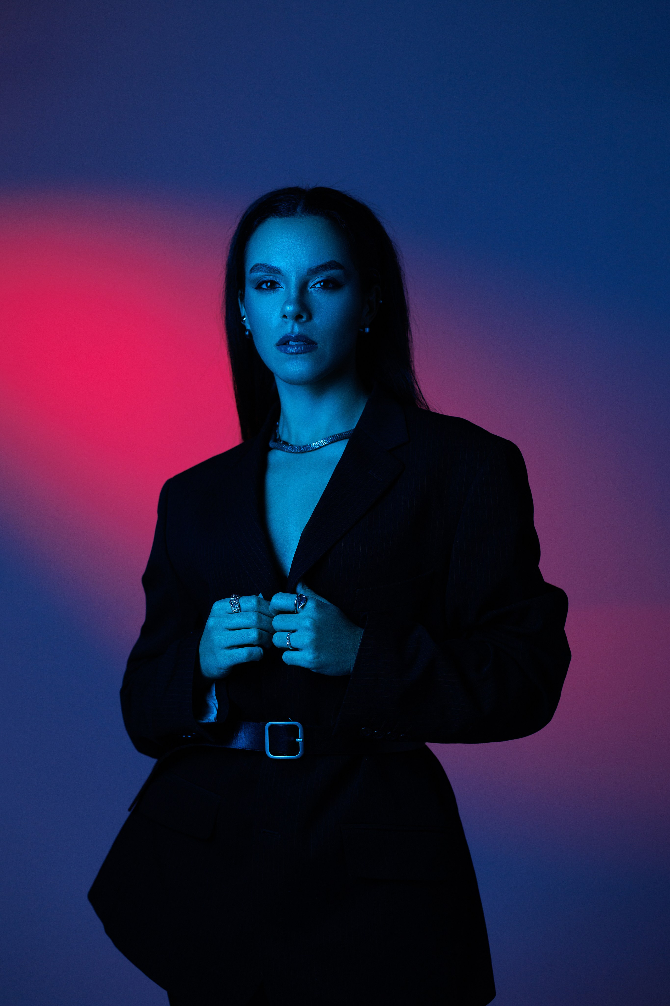 Цветной свет и фигуры. Фотограф Минск