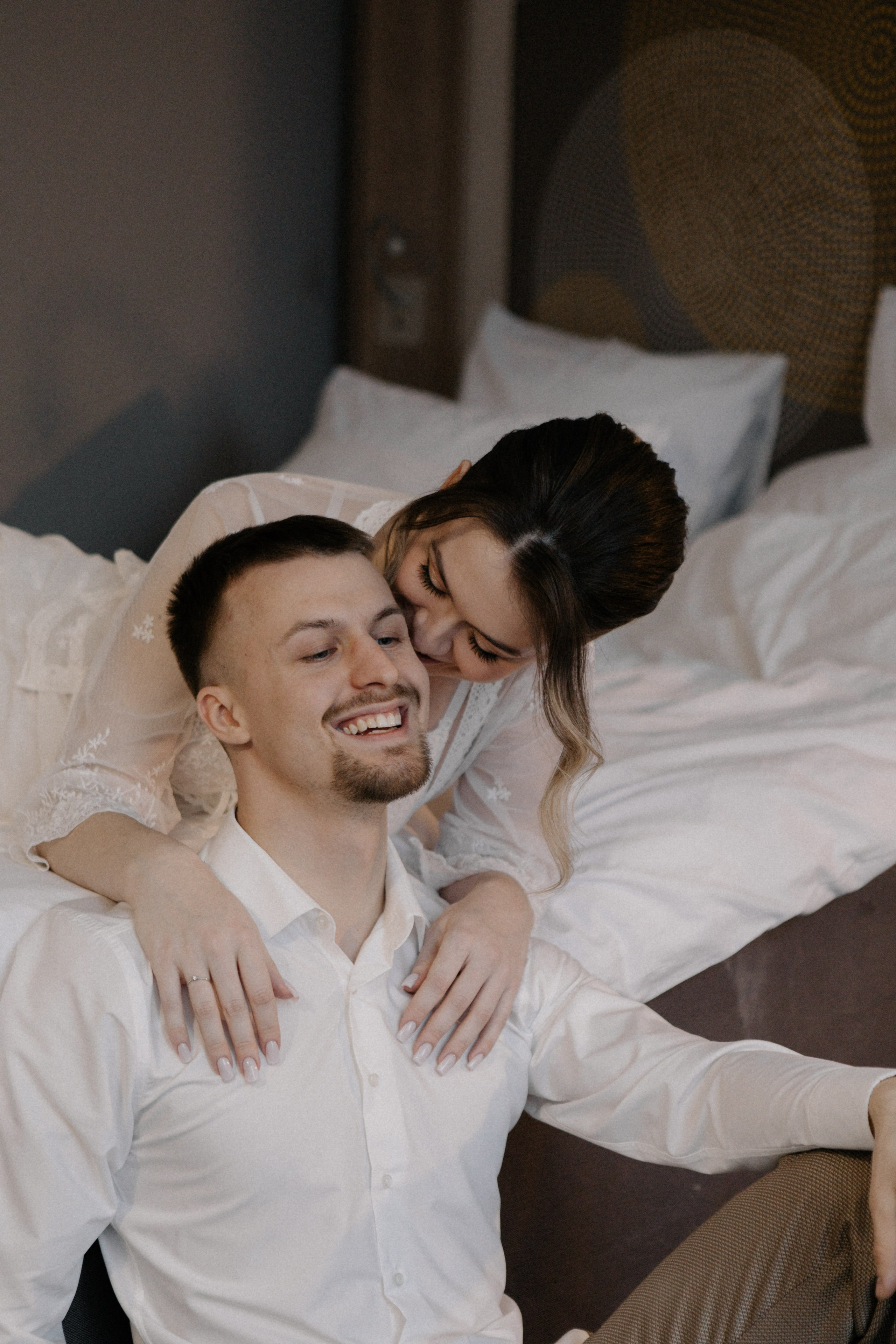 Ксюша и Илья. Утро в отеле роспись в Birds. Свадебный и портретный фотограф в Москве Анастасия Масюк