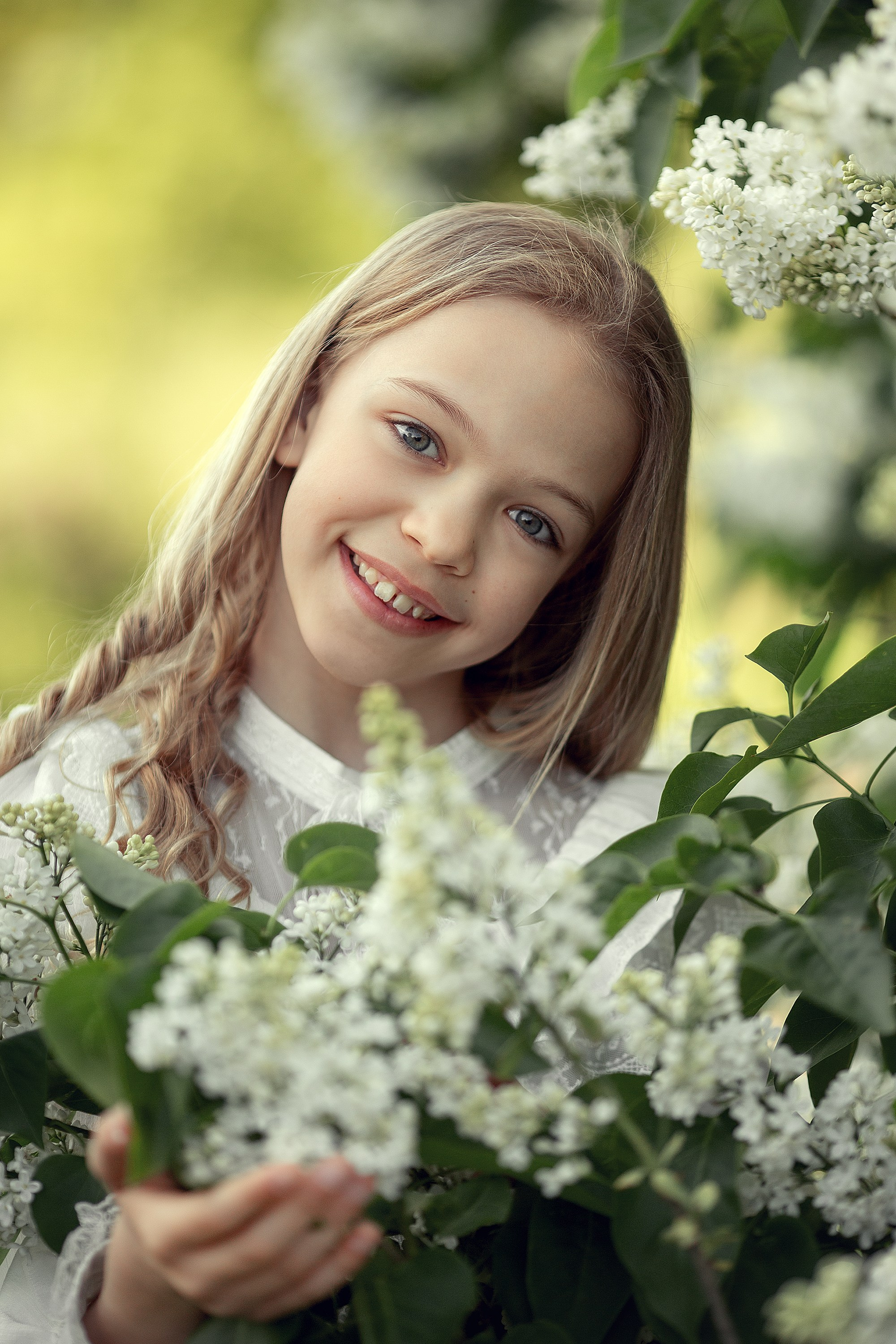 Нежнейшая семейная съемка в белом цветении. Tatyana Nadezhdina Family photographer