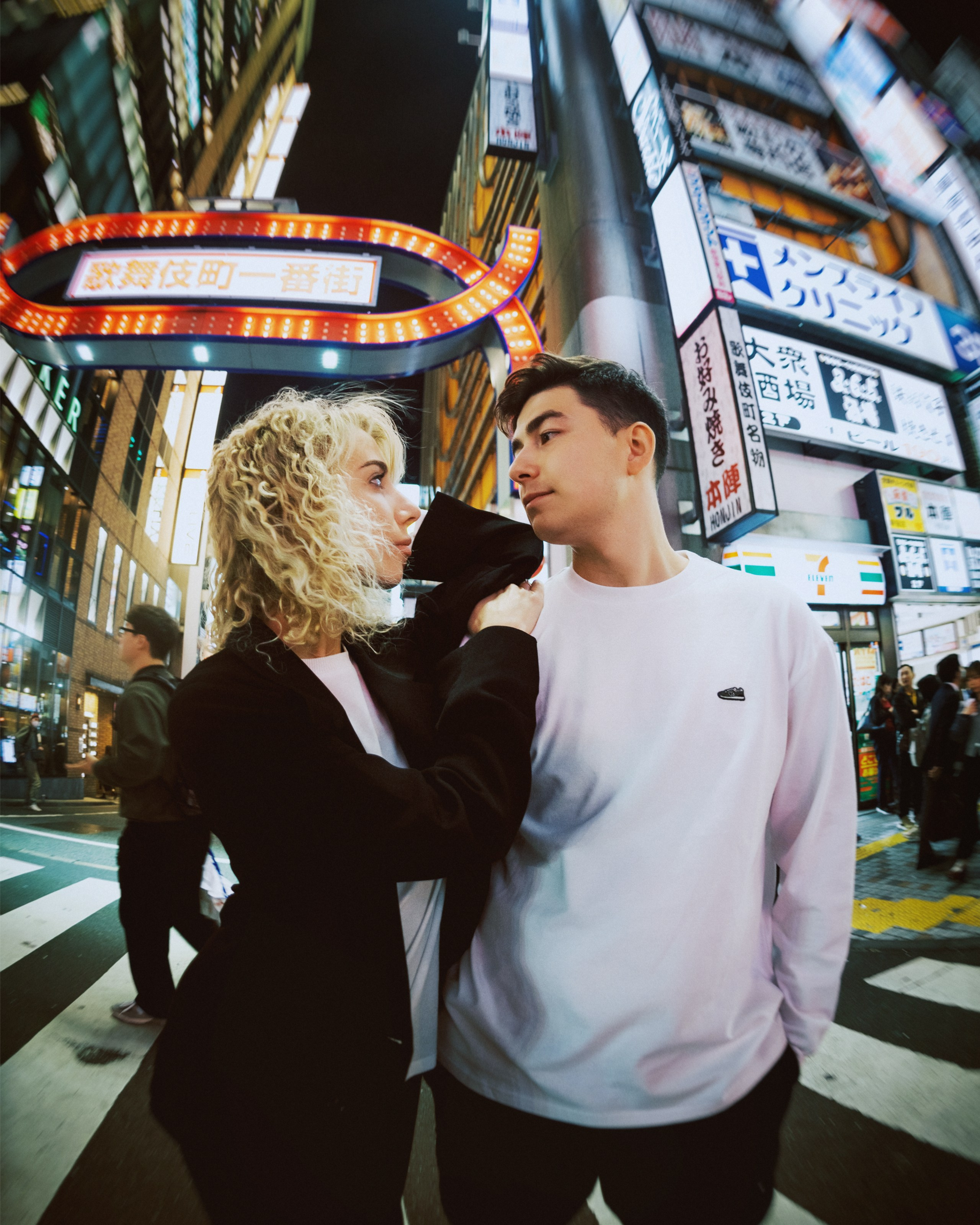 Couple photoshoot in Tokyo. Photographer in Tokyo Anatolii Ozarto