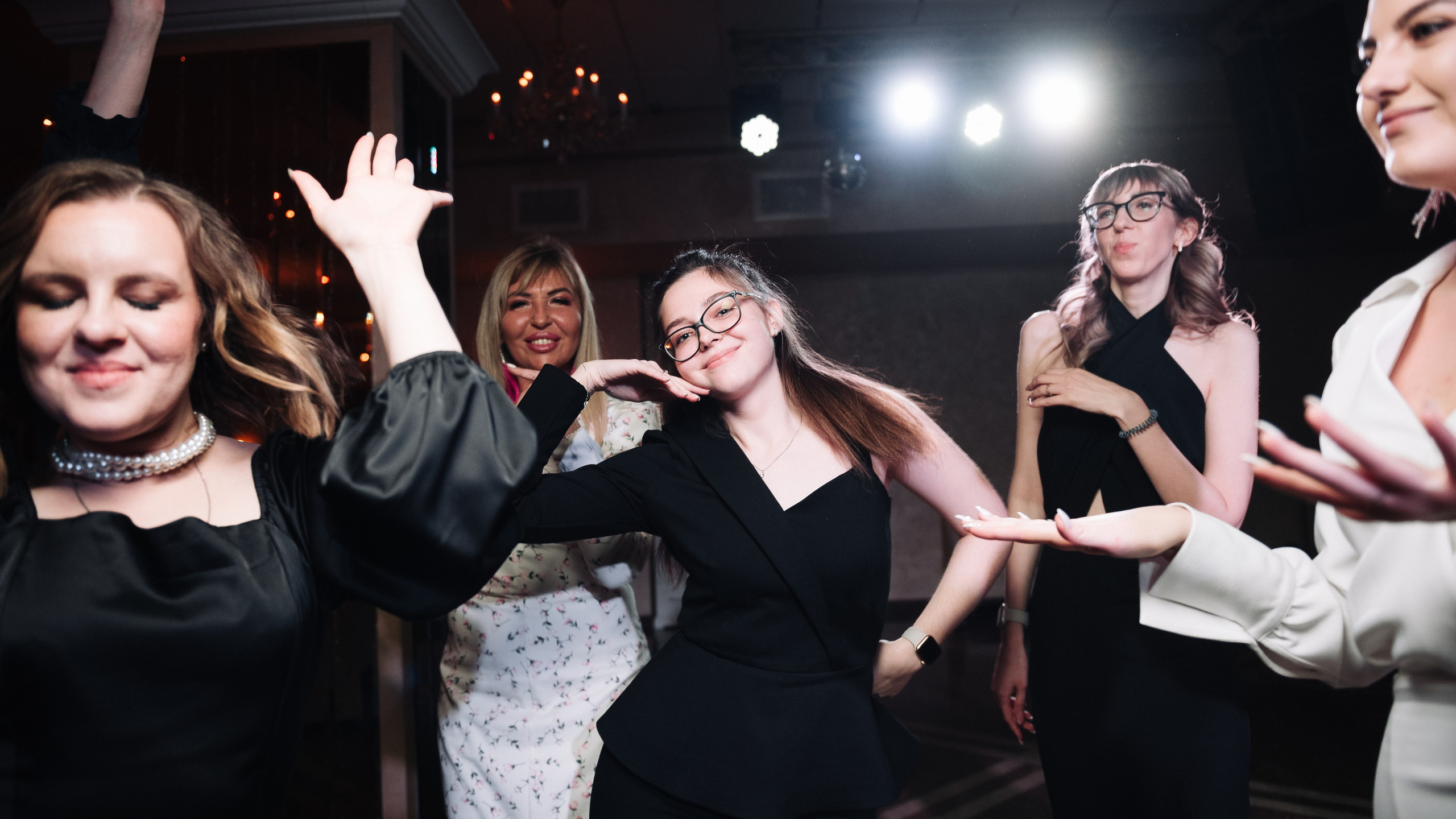 Выпускные высших учебных заведений. Свадебный и репортажный фотограф