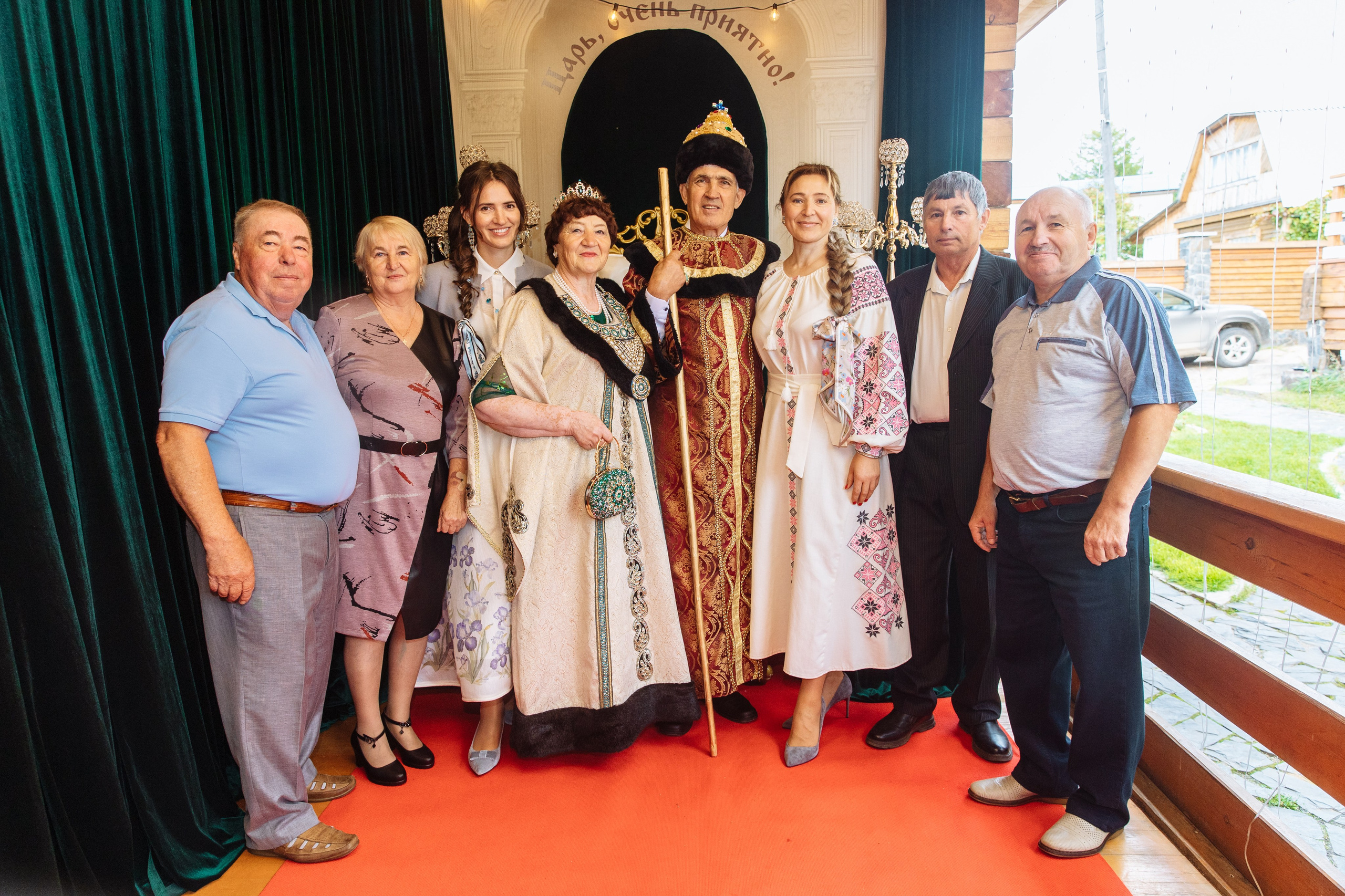 «Иван Васильевич меняет профессию» Юбилей. Свадебный и семейный фотограф в Улан-Удэ