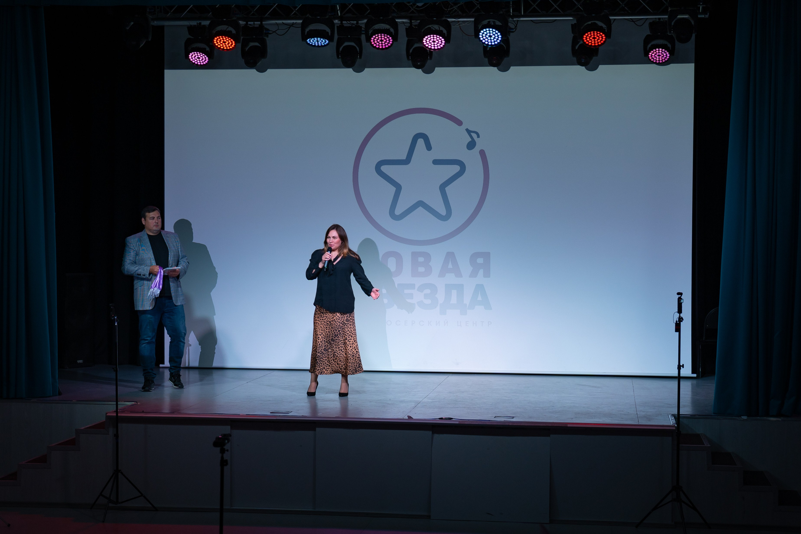 Отчетный концерт продюсерского центра «Новая Звезда». Фото / Видеосъемка в Москве