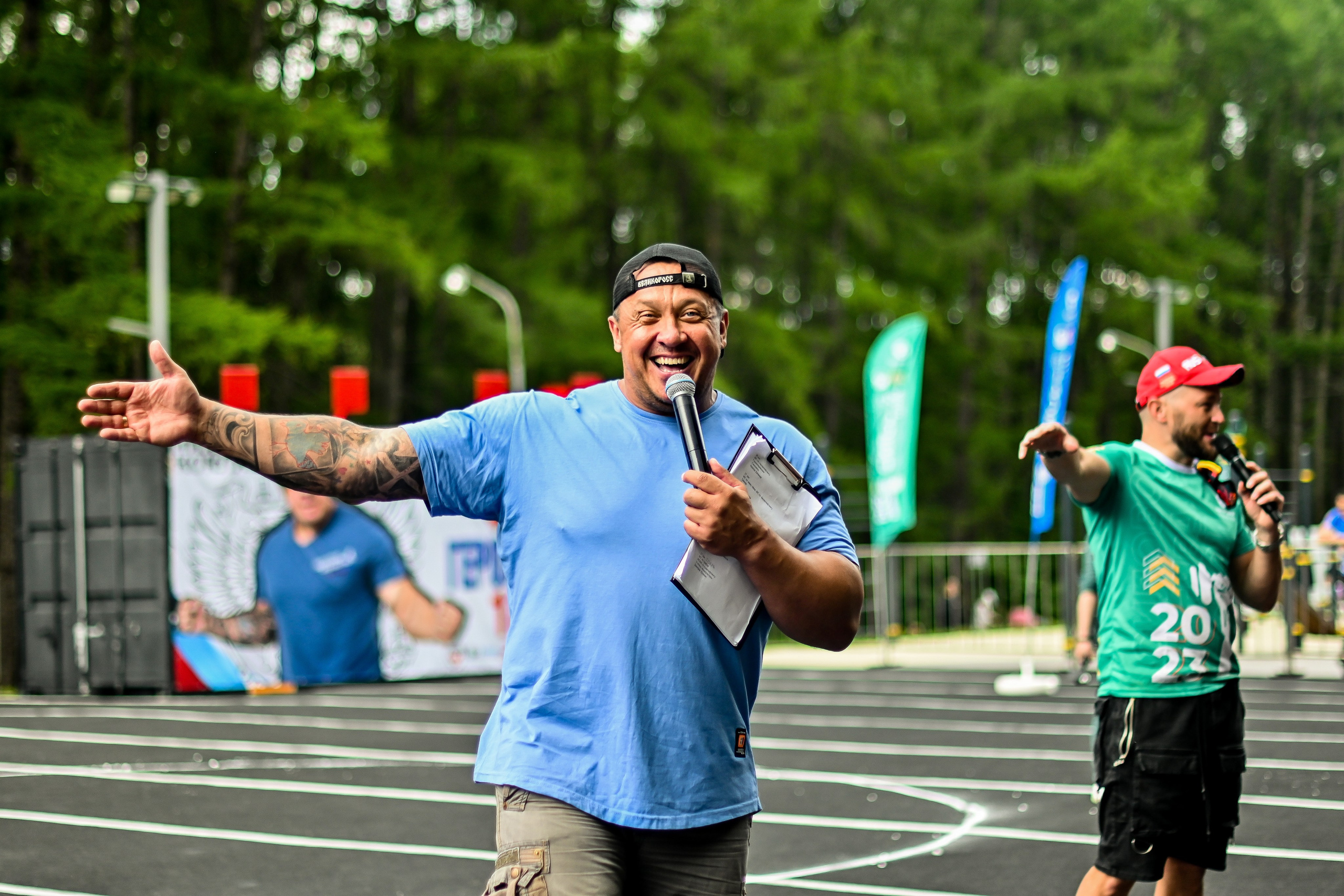 СТРОНГ. Фотограф для бизнесконтента, репортажей и семейного альбома в Москве