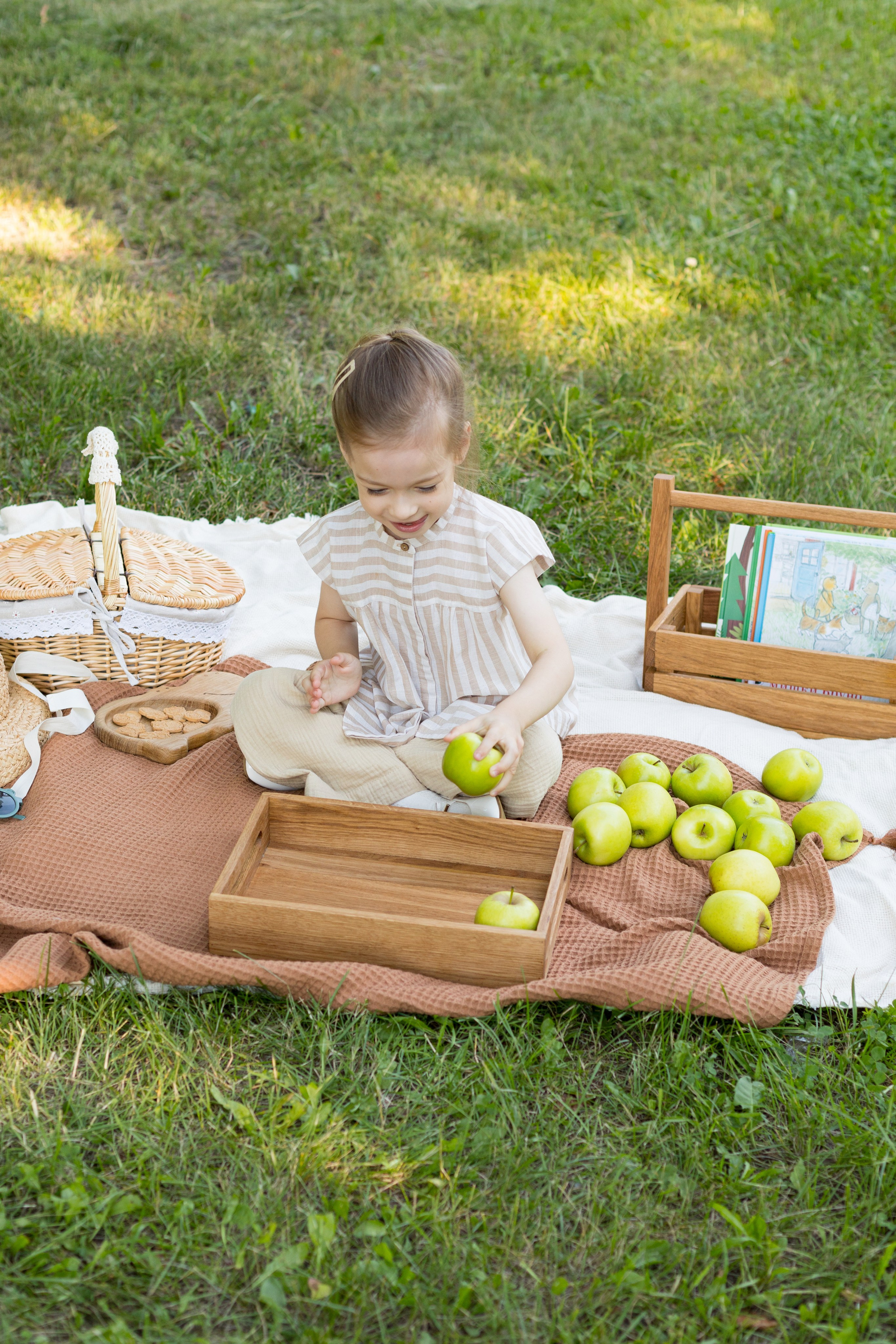 Фотосессия для бренда деревянных изделий для дома. Детский и контент фотограф Надя Волкова Санкт-Петербург