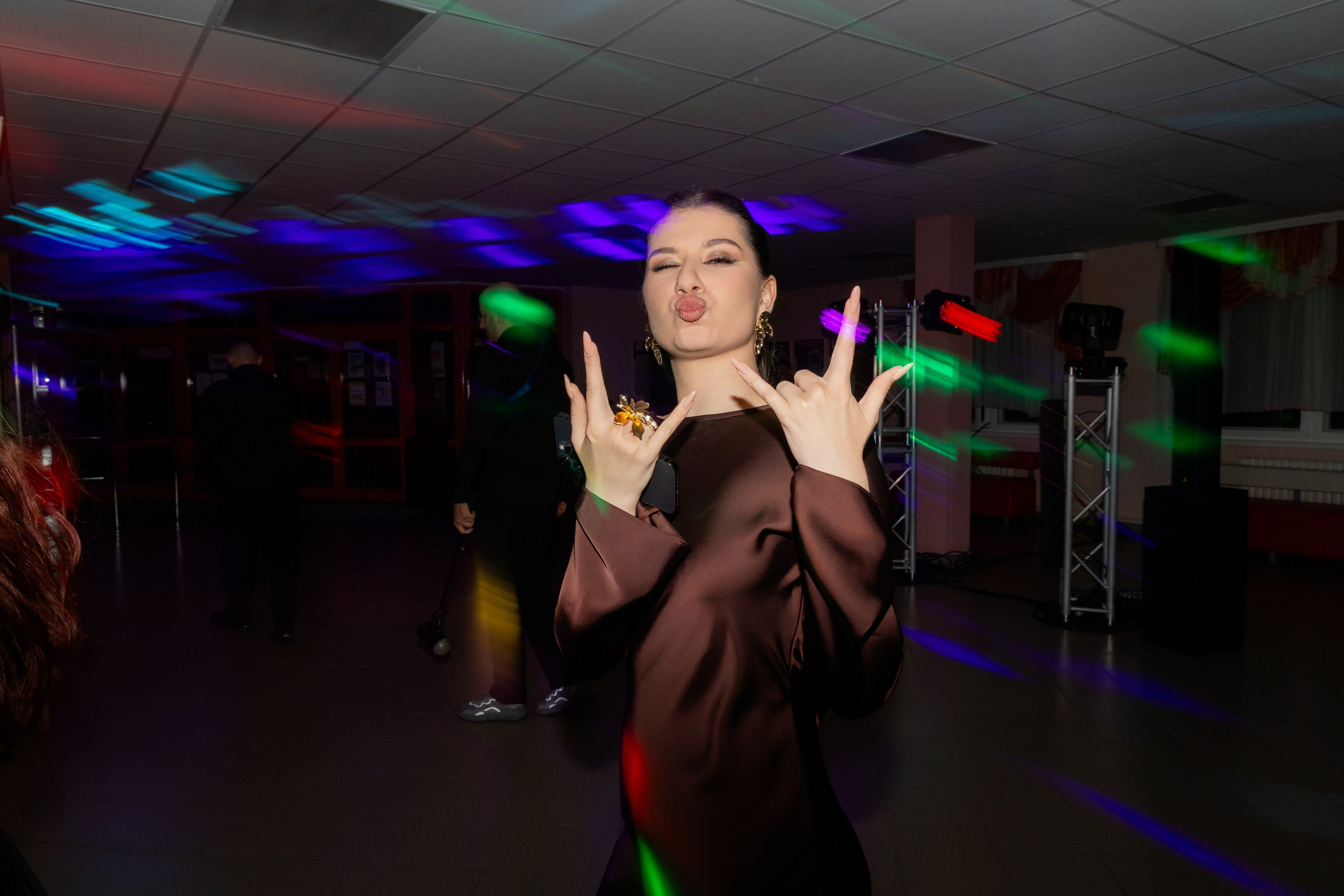 Школьный выпускной 2025 год в Минске, Беларуси. Свадебный фотограф в Минске/Беларуси Сергей Спиридонов