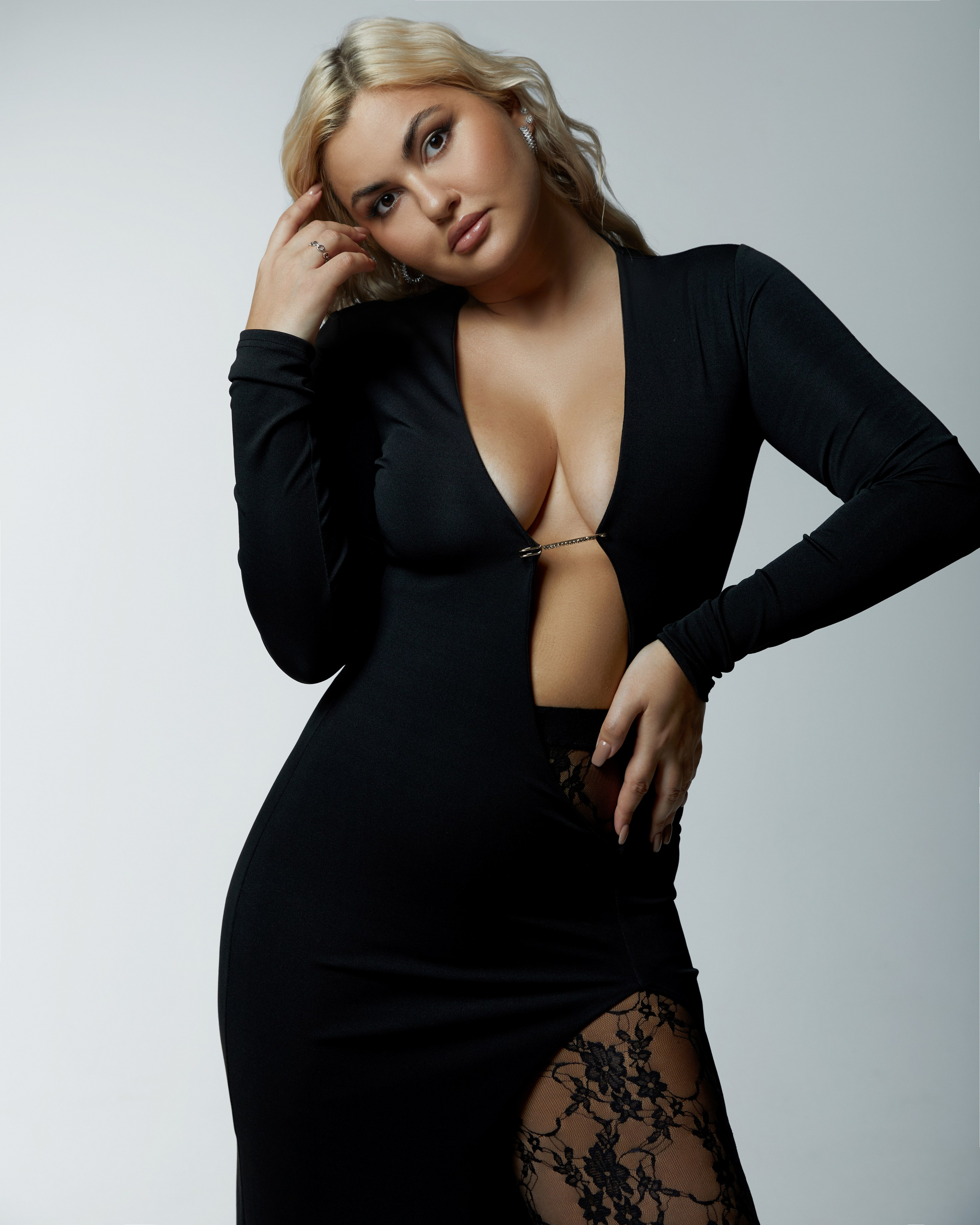 VESNA. Фотограф Sasha Saunder