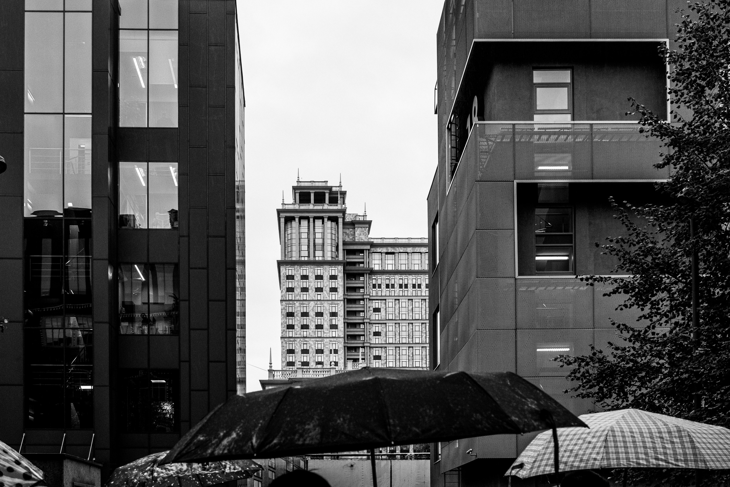 Большевик. Портретный и архитектурный фотограф в Москве и Санкт-Петербурге