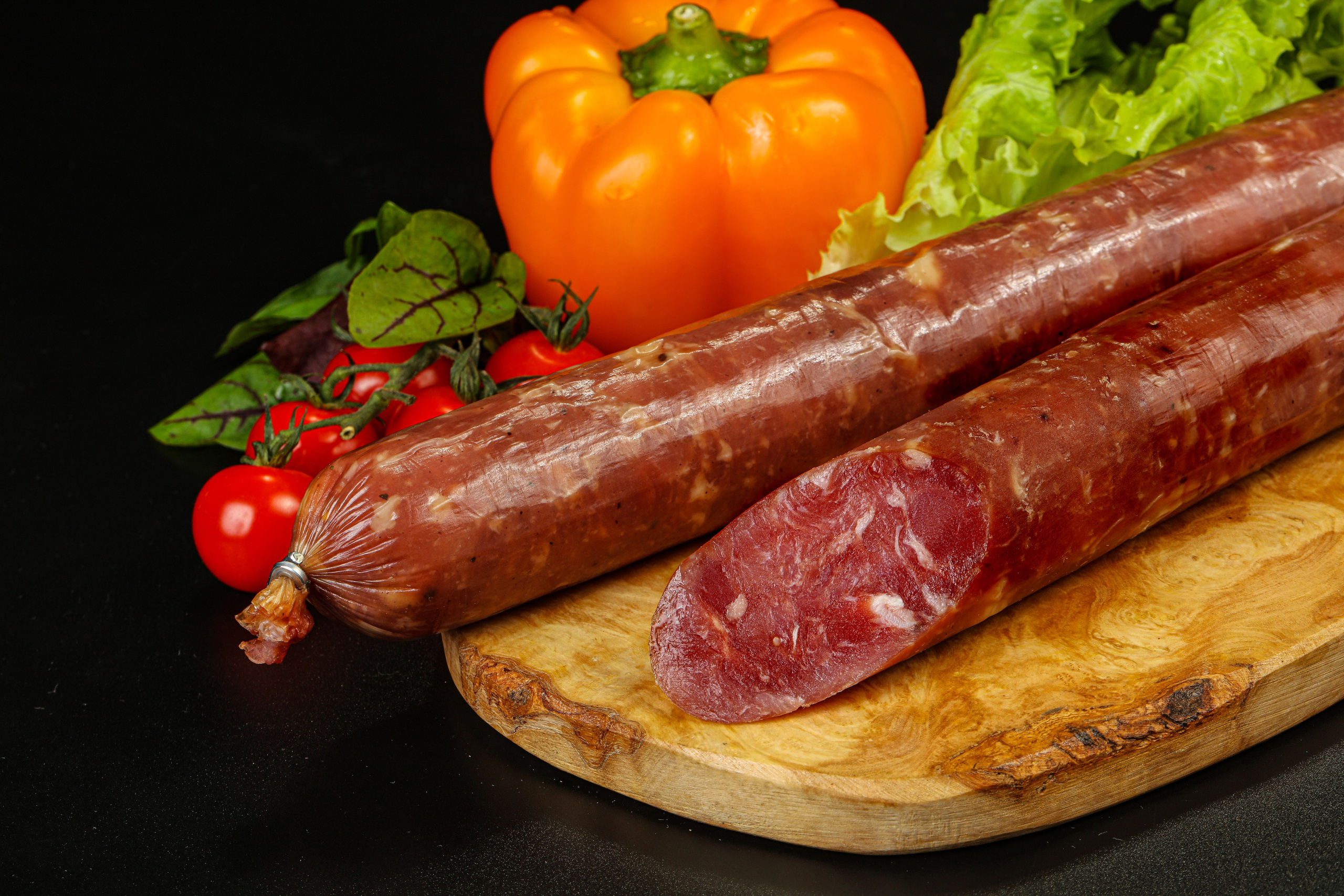 Колбасы и мясная продукция. Фуд-фотограф Андрей Старостин — съемка еды в Москве. 9000 руб. в час