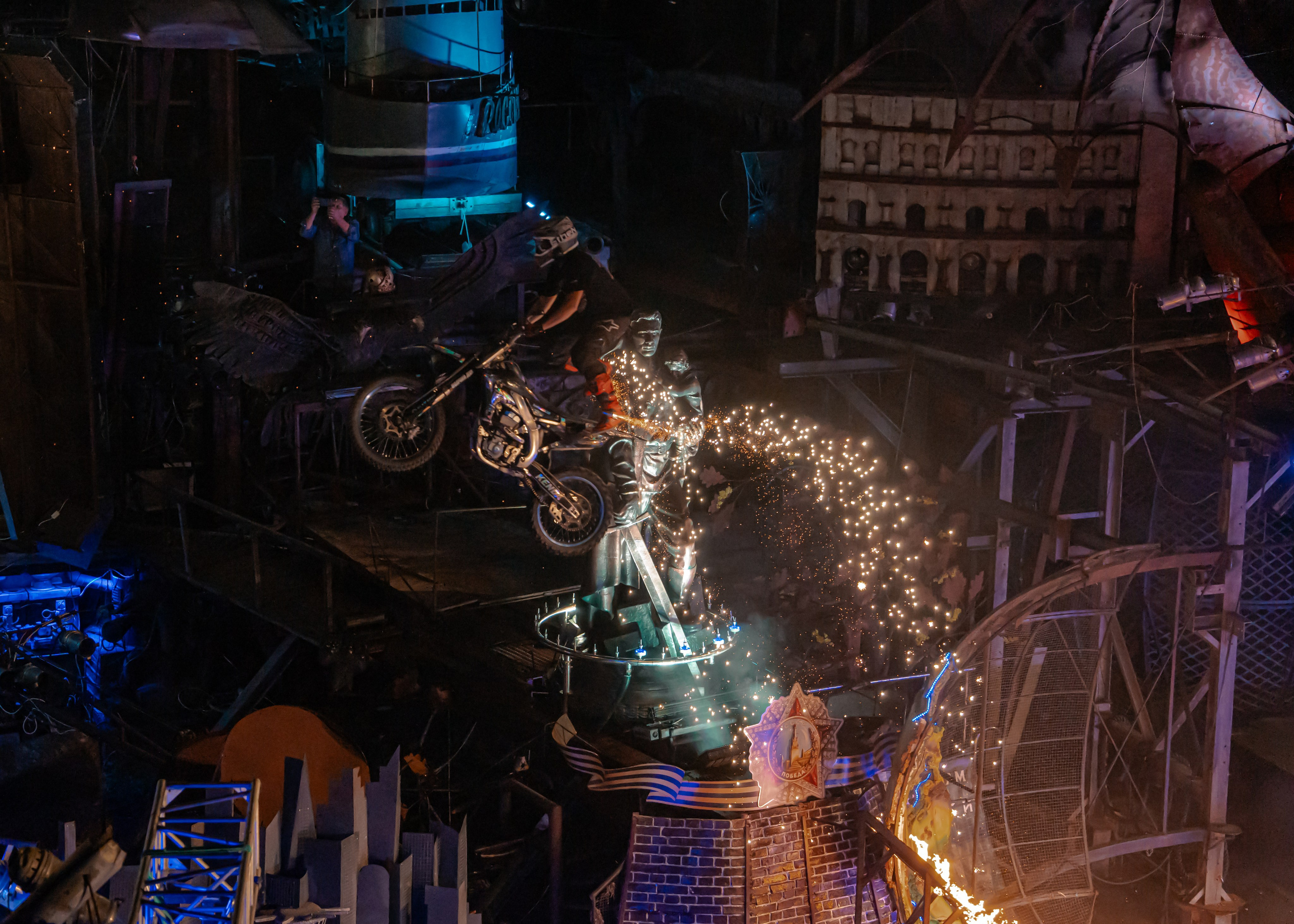 Выпускной Байк Центр «Ночные волки» 11 класс. Крамер Юлиана детский и семейный фотограф