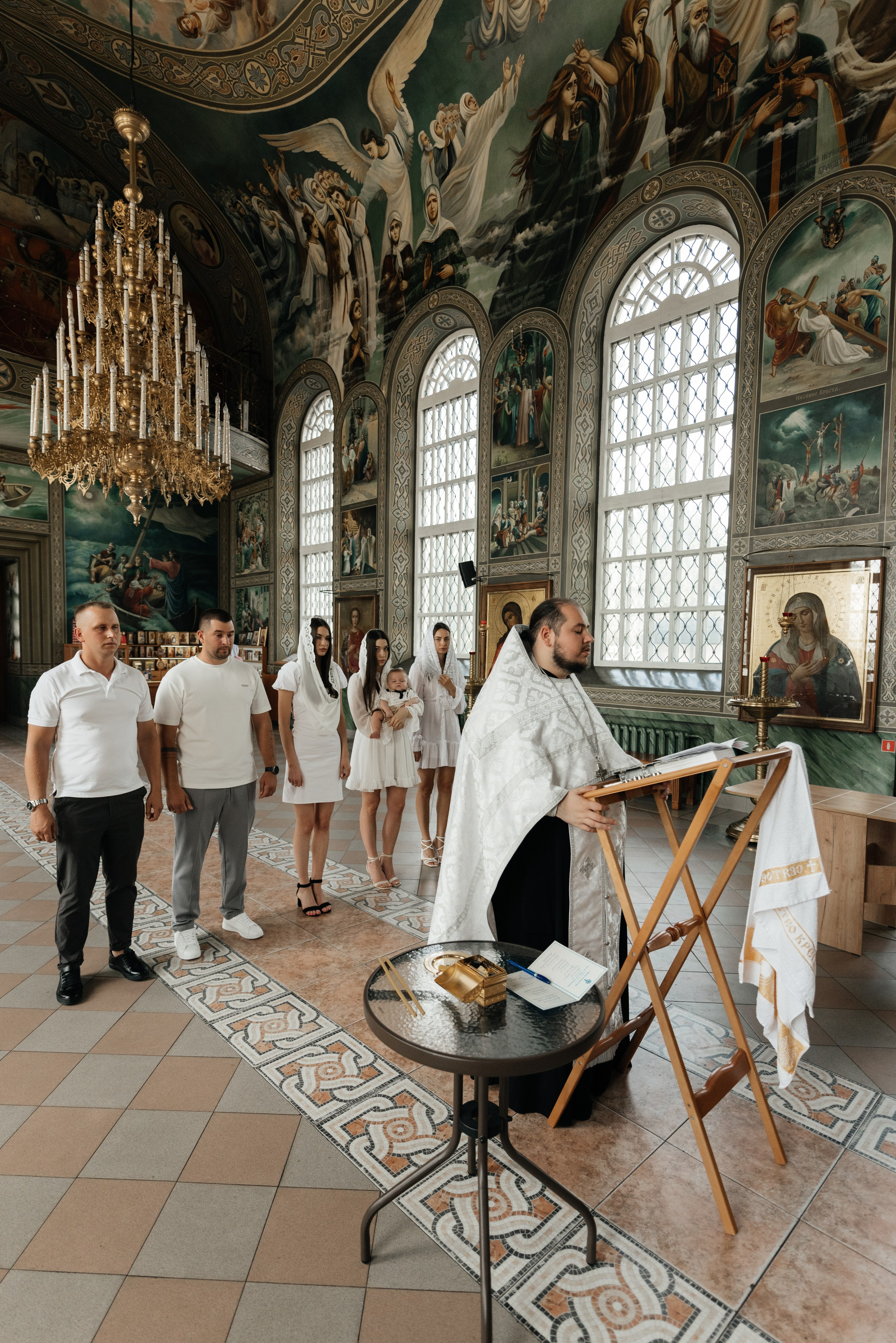 Таинство крещения Артёма. Фотограф Елена Кучук