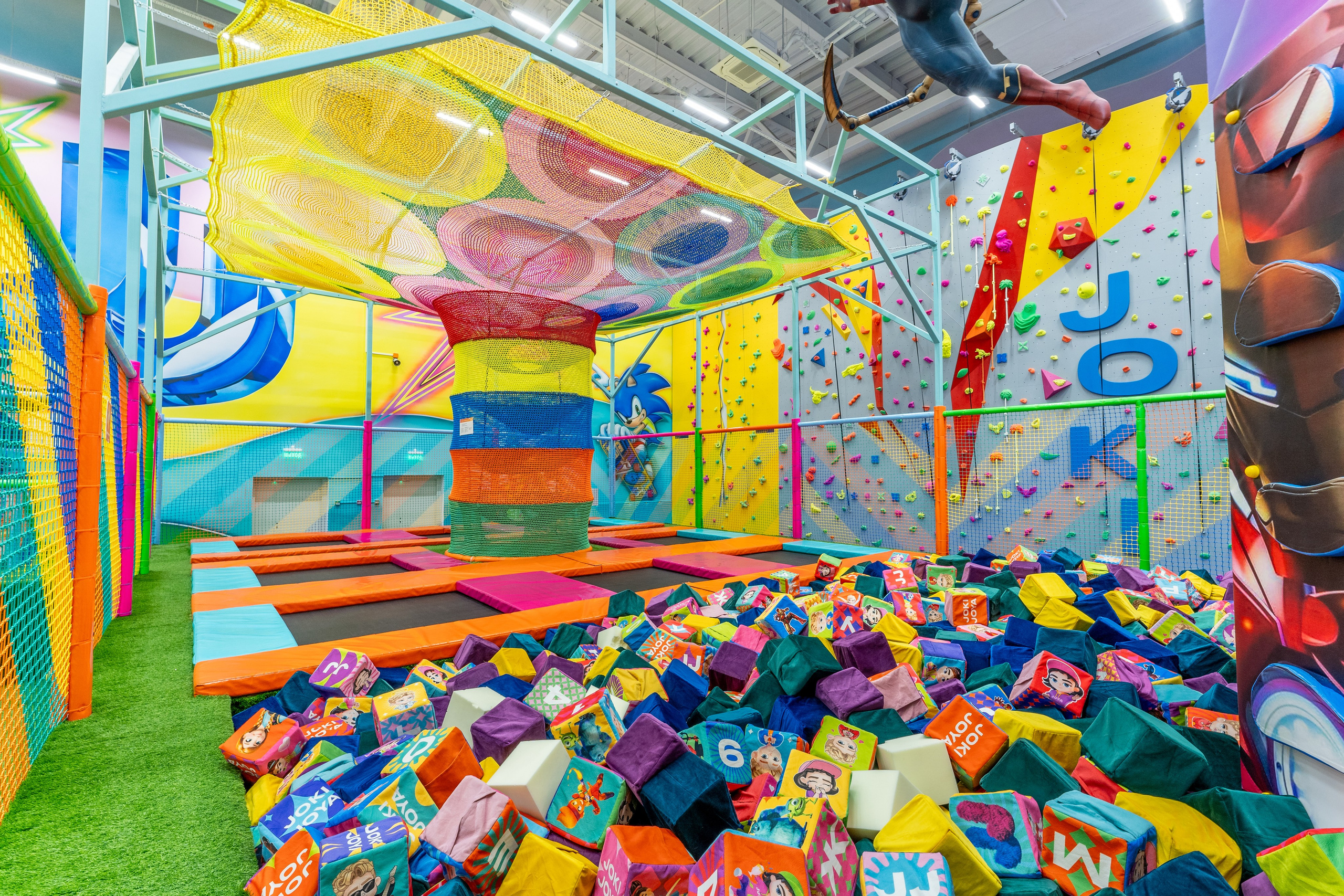 Парк развлечений Joki Joya Лефортово. Интерьерный фотограф Александра Солдатова