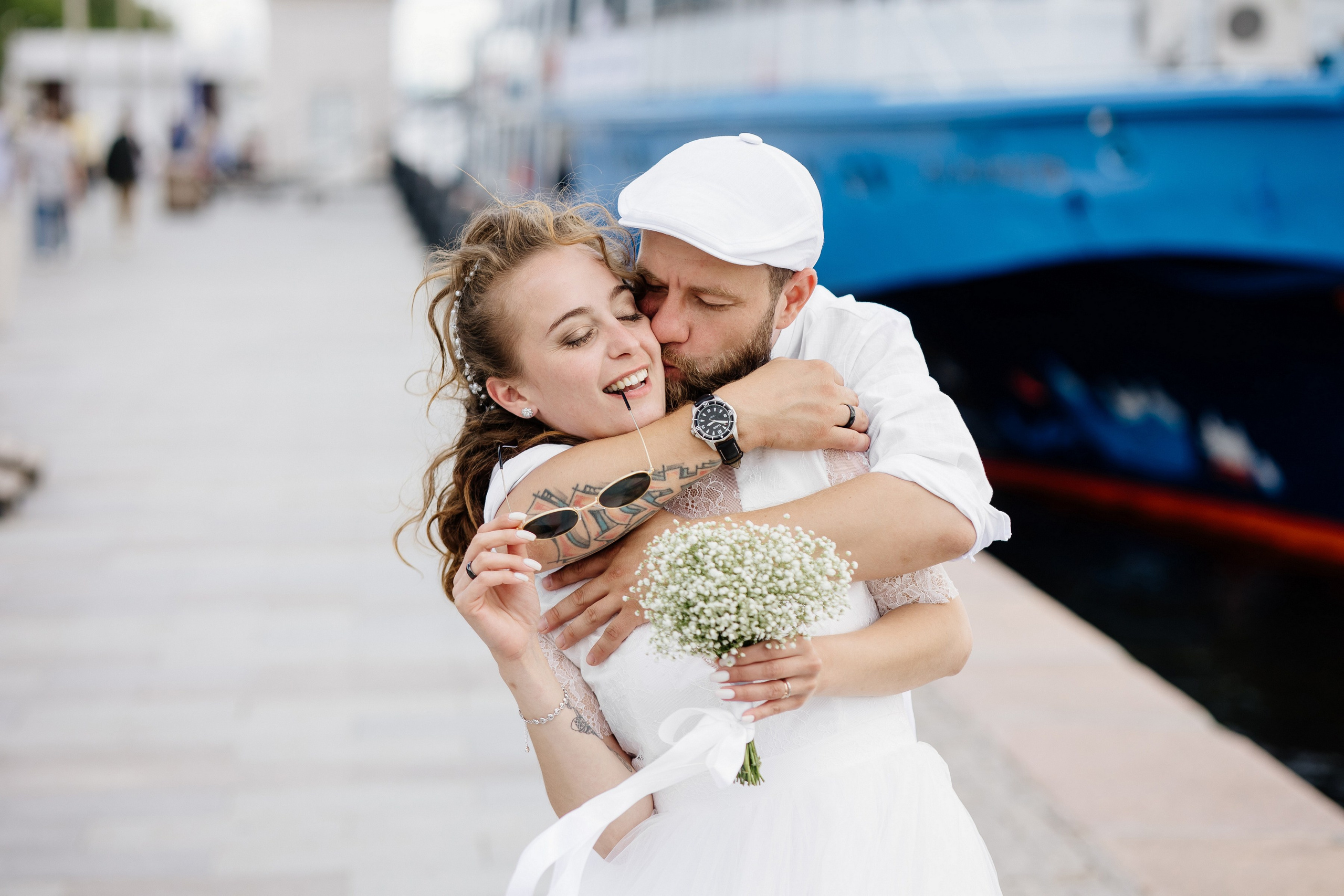 Свадьба на стадионе Спартак Лукойл Арена, свадьба на Северном речном вокзале, свадьба в метро, новые адреса счастья. Свадебный и семейный фотограф Екатерина Иванова