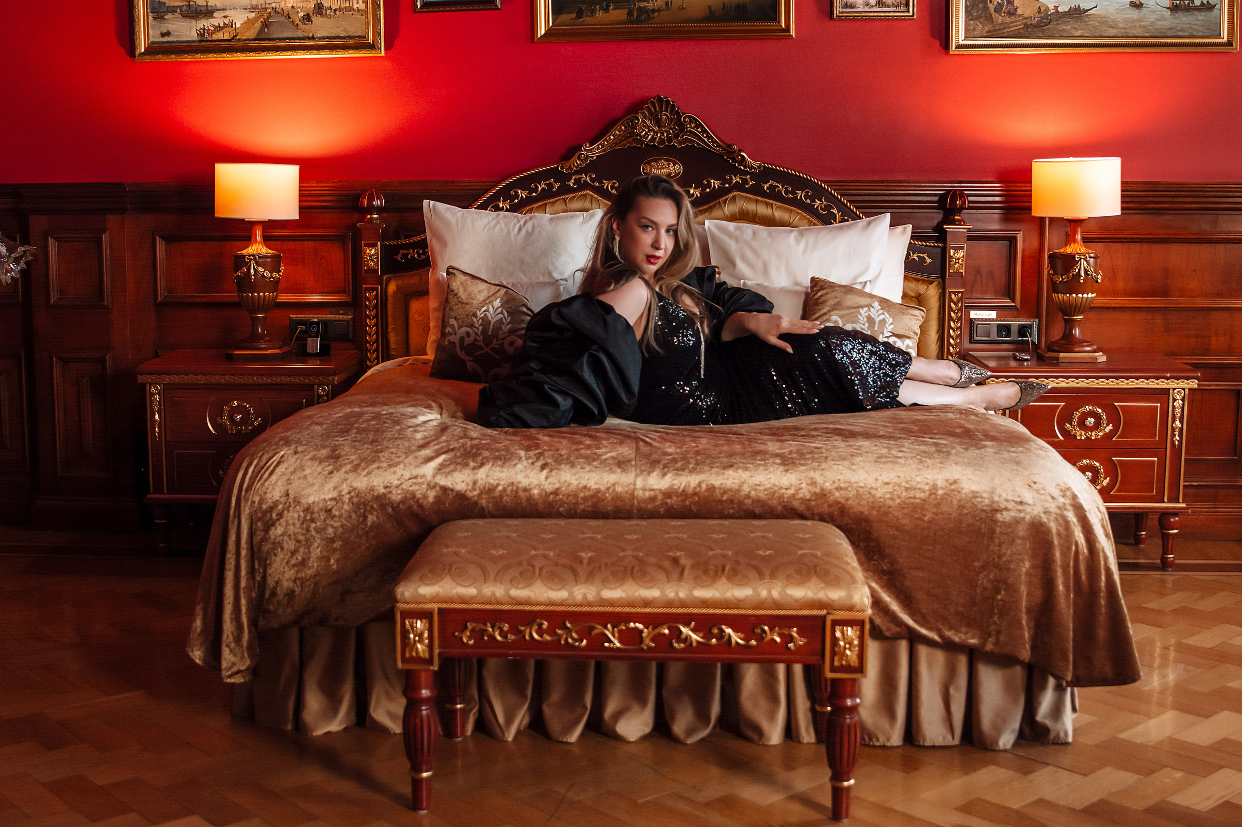 Фотосессия Миссис Бизнес СПб в отеле «Трезини». Портретный фотограф в Санкт-Петербурге Дмитриева Наталия