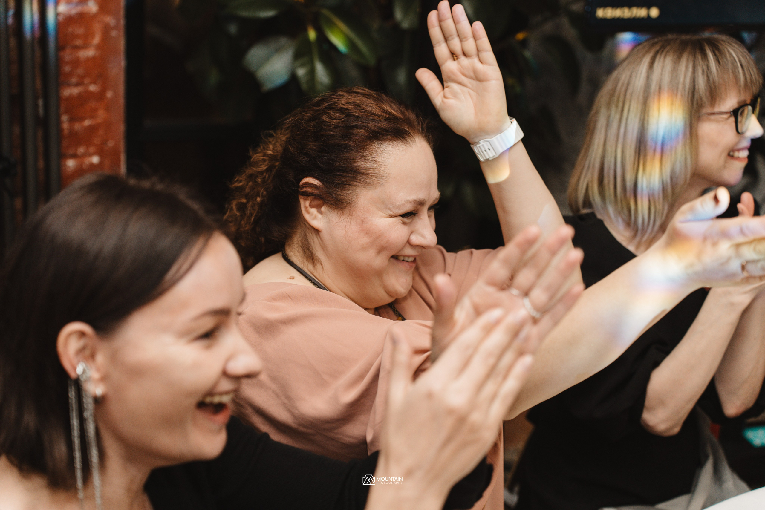 1klick End of year Party. Я занимаюсь событийной, свадебной, товарной, студийной… фотографией