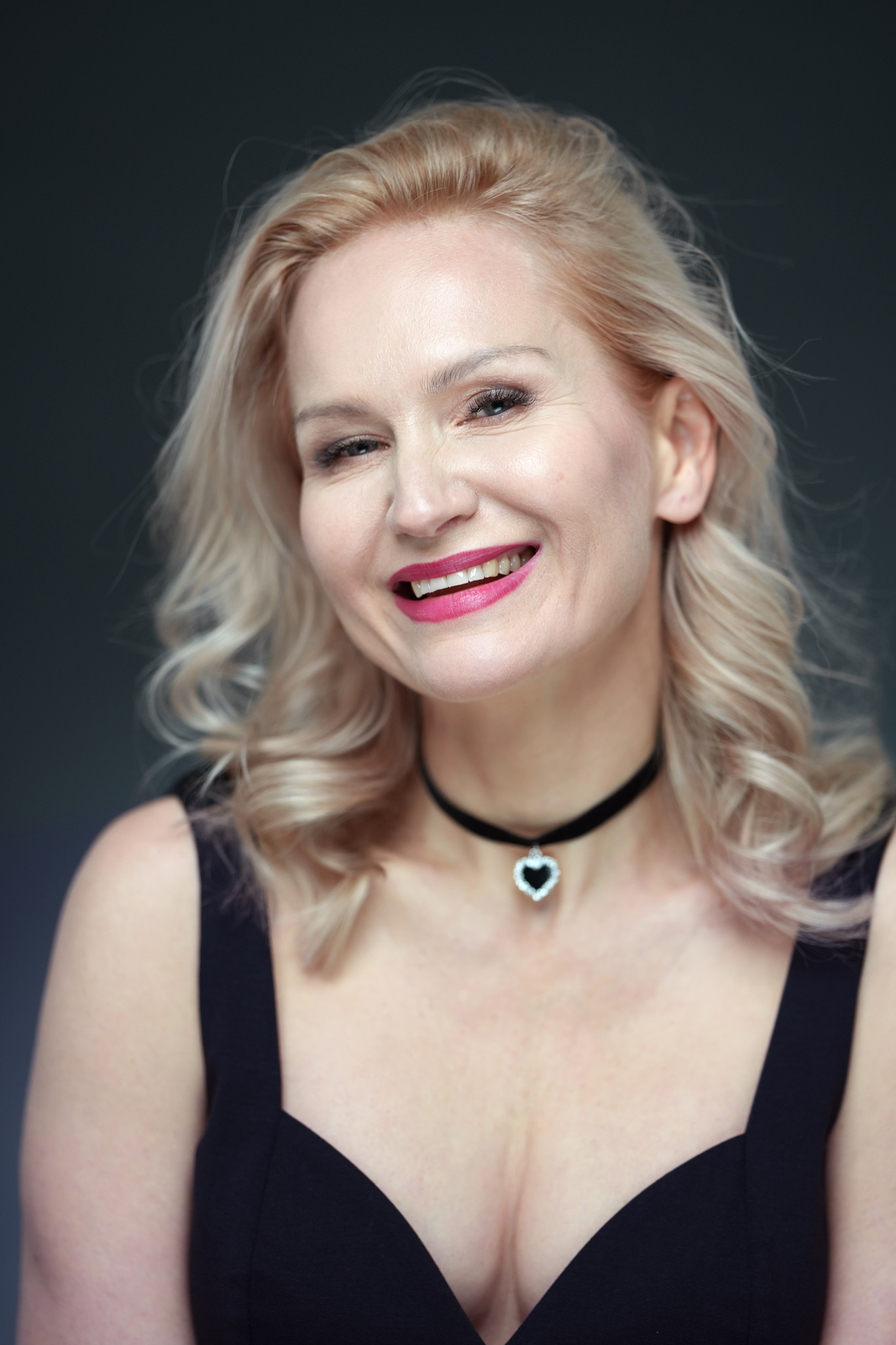 Актриса Ева Савельева. Портретная съемка в Москве, студийный фотограф Игорь Фомин