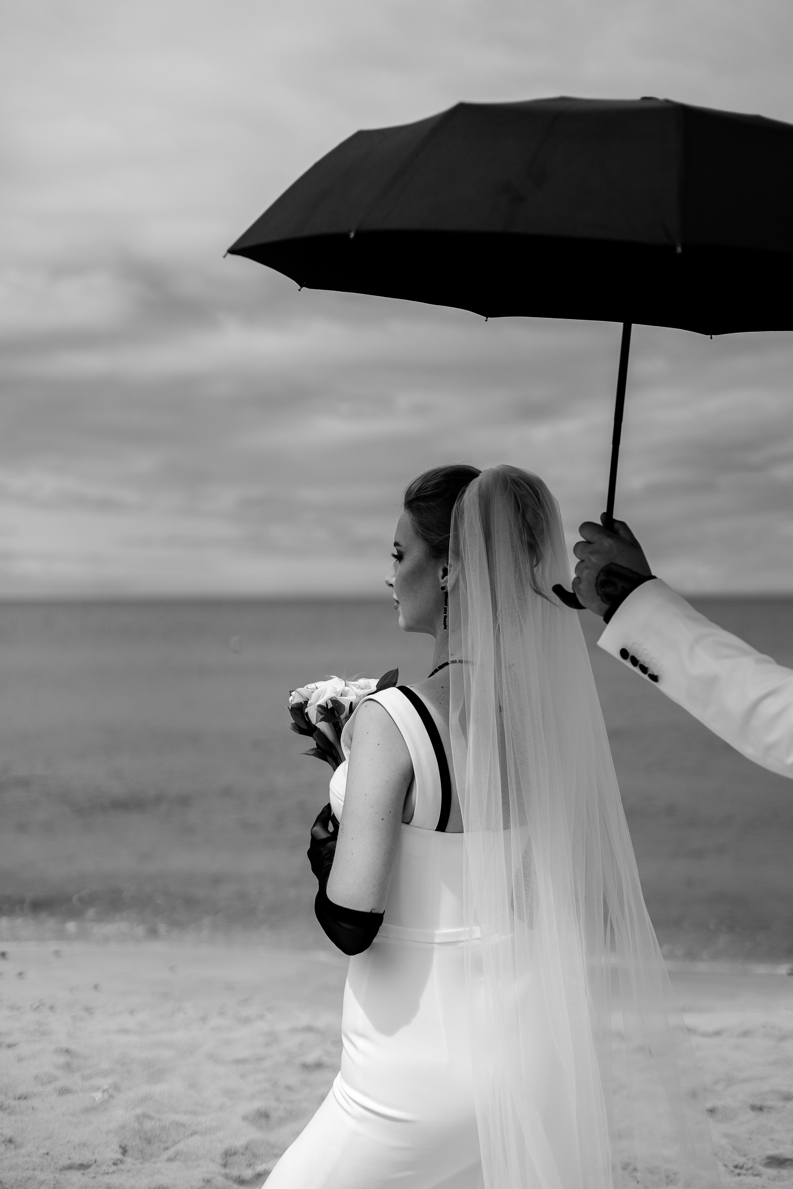 Евгений Саранцев, президент мотоклуба «Garage 13 MCC» и прекрасная Ирина. Фотограф Елена Медок Калининград