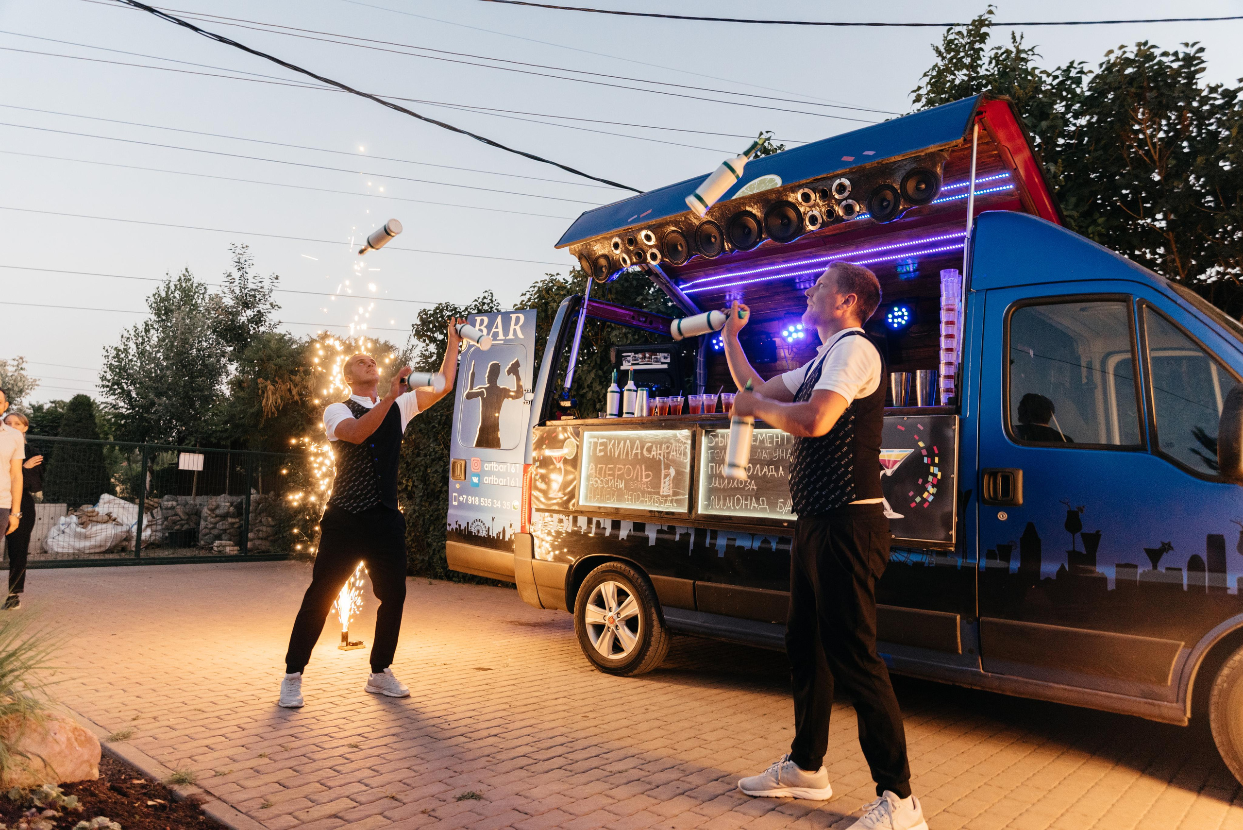 Wedding and family photographer in Dubai Vasilii Albul