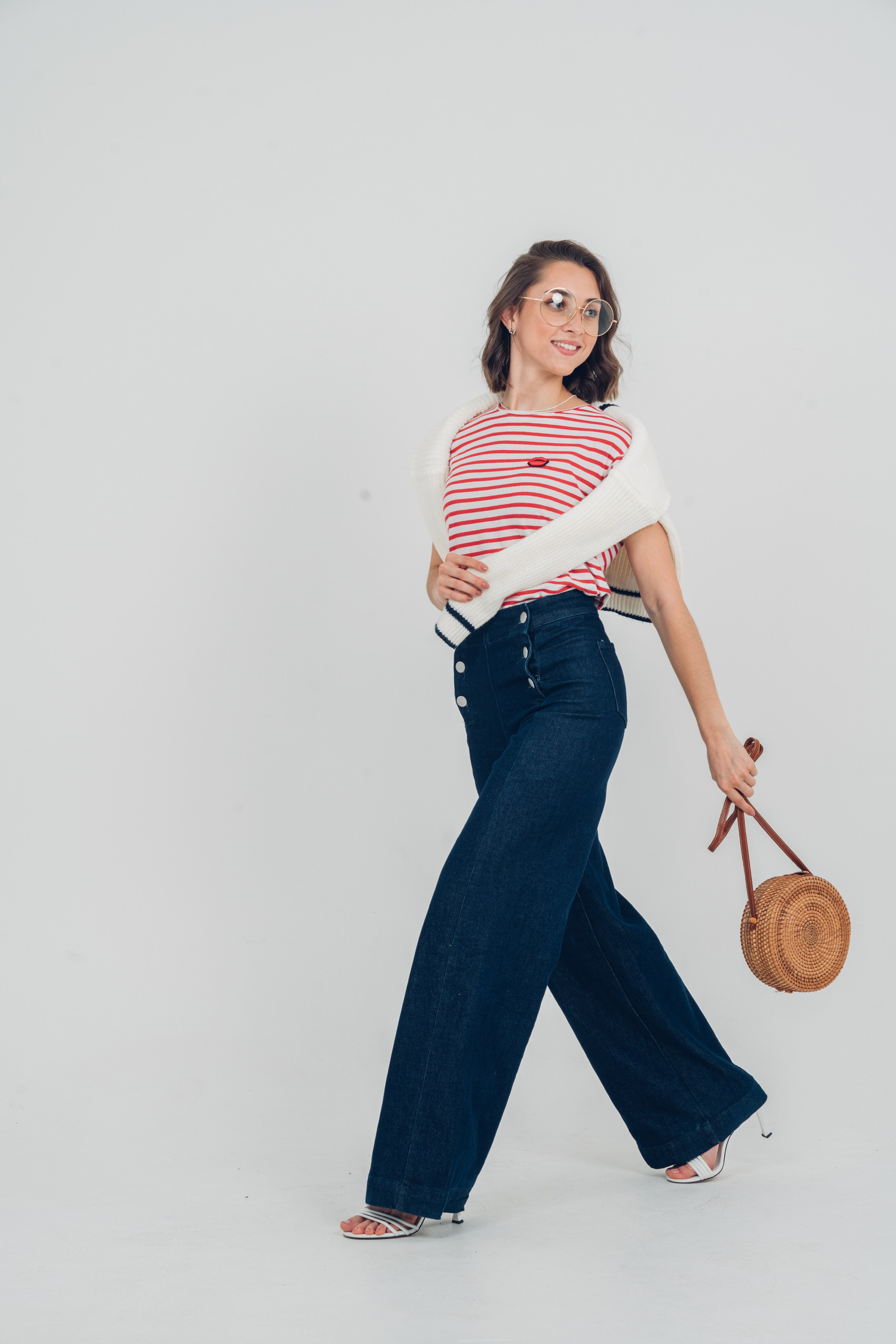 Каталожка для Маркет плейсов. Профессиональный детский и семейный фотограф в Москве Диля Грошева