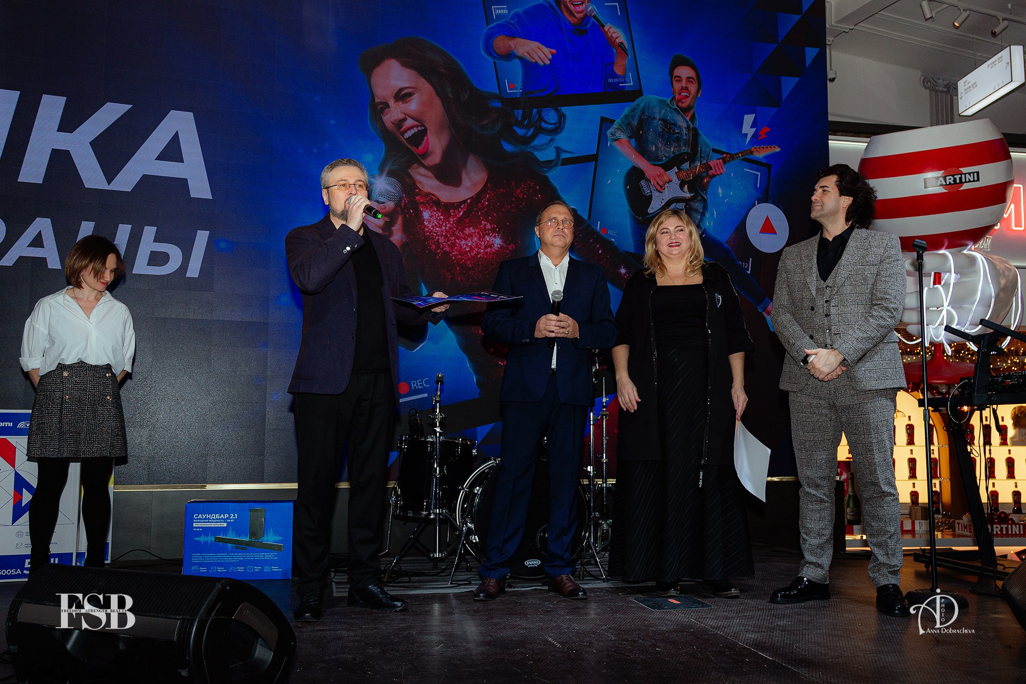 Антон Зацепин, группа OPEROLE, Рома Риччи, ISTOKIYA, Татьяна Морозова, Влад Зотов, Триколор, RUSSIAN MUSIC BOX, Михаил Анисимов, Наталья Полинова