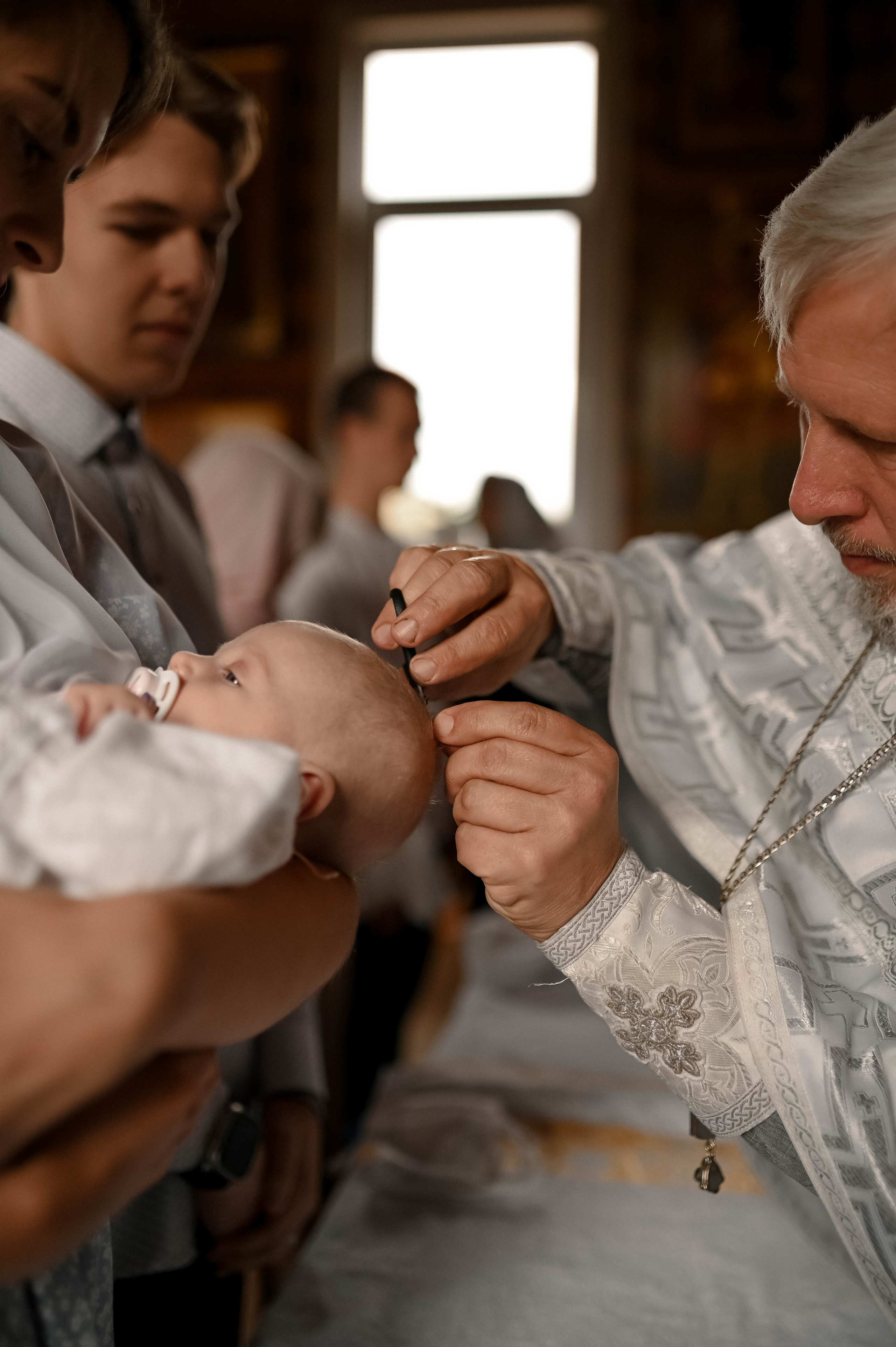 Таинство Крещение Василисы. Твой личный проводник к красивым фотографиям в Старом Осколе