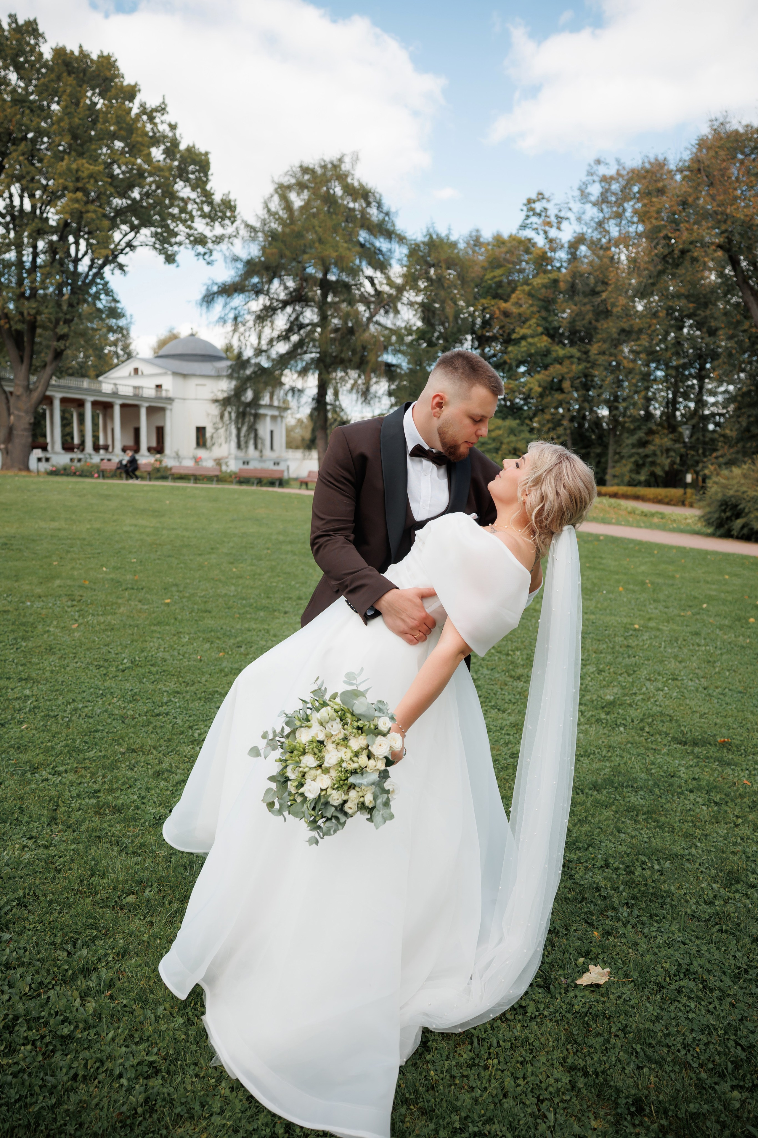Регистрация и прогулка в Остафьево. Свадебный и репортажный фотограф (Москва, Королев и другие)