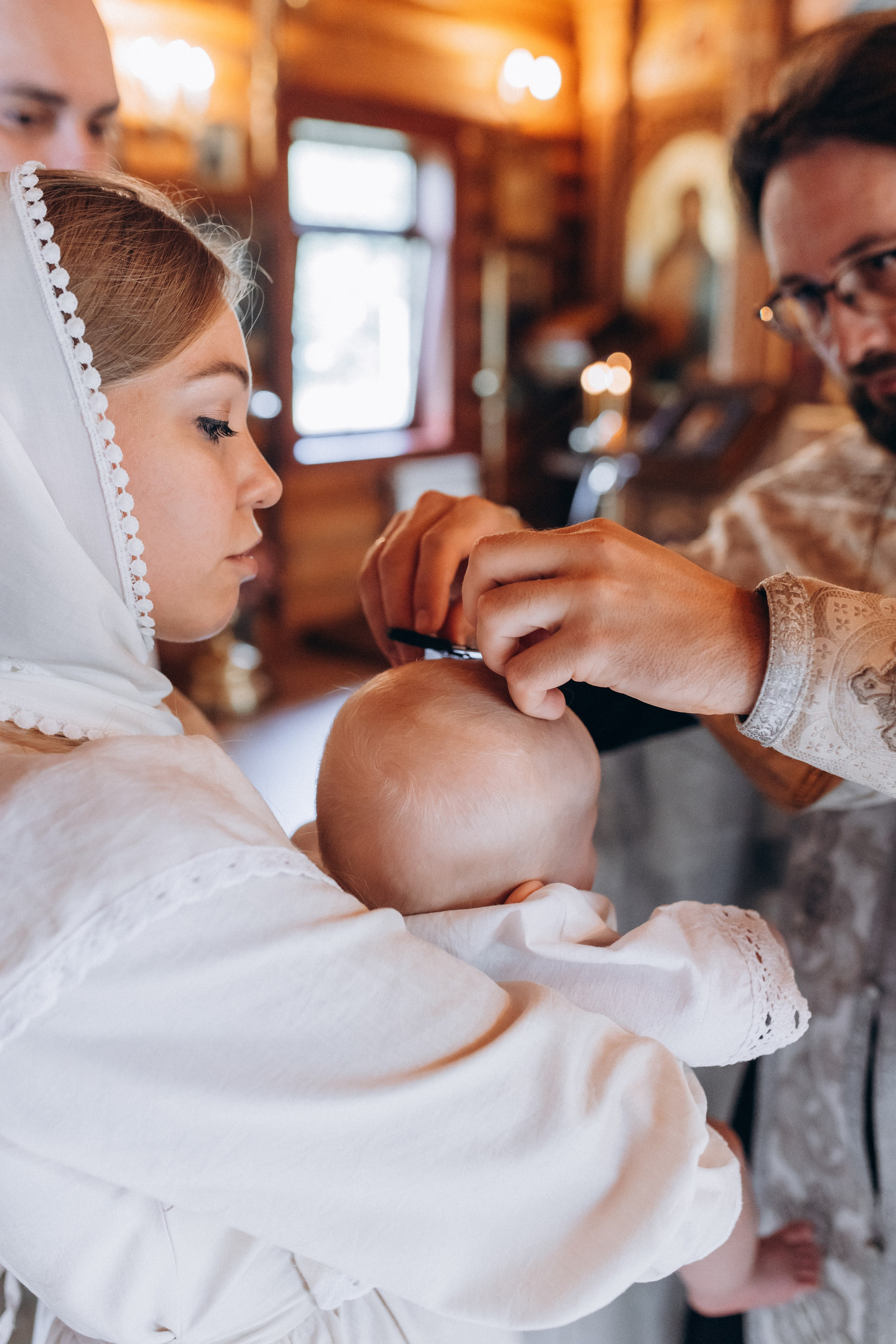 Таинство крещения Льва Церковь Илии Пророка в Новоивановском. Семейный и женский фотограф в Москве Коновалова Олеся