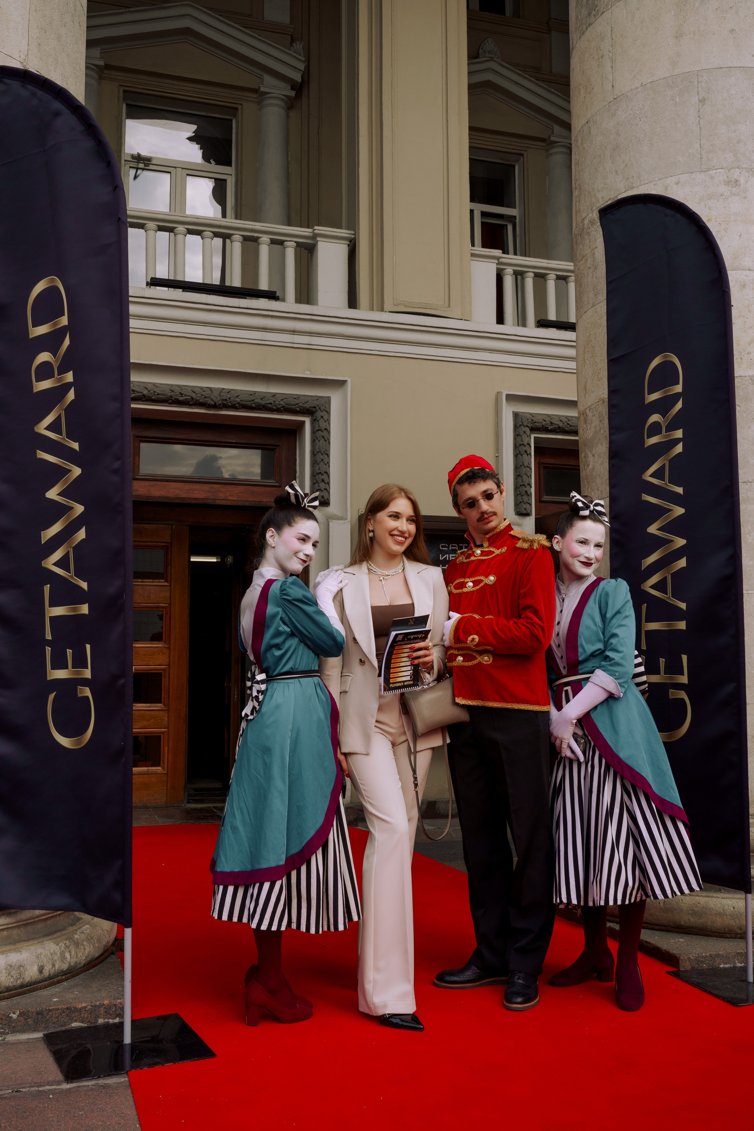 Фотограф репортажный на премию. Репортажный фотограф в Москве Саша Дружинина