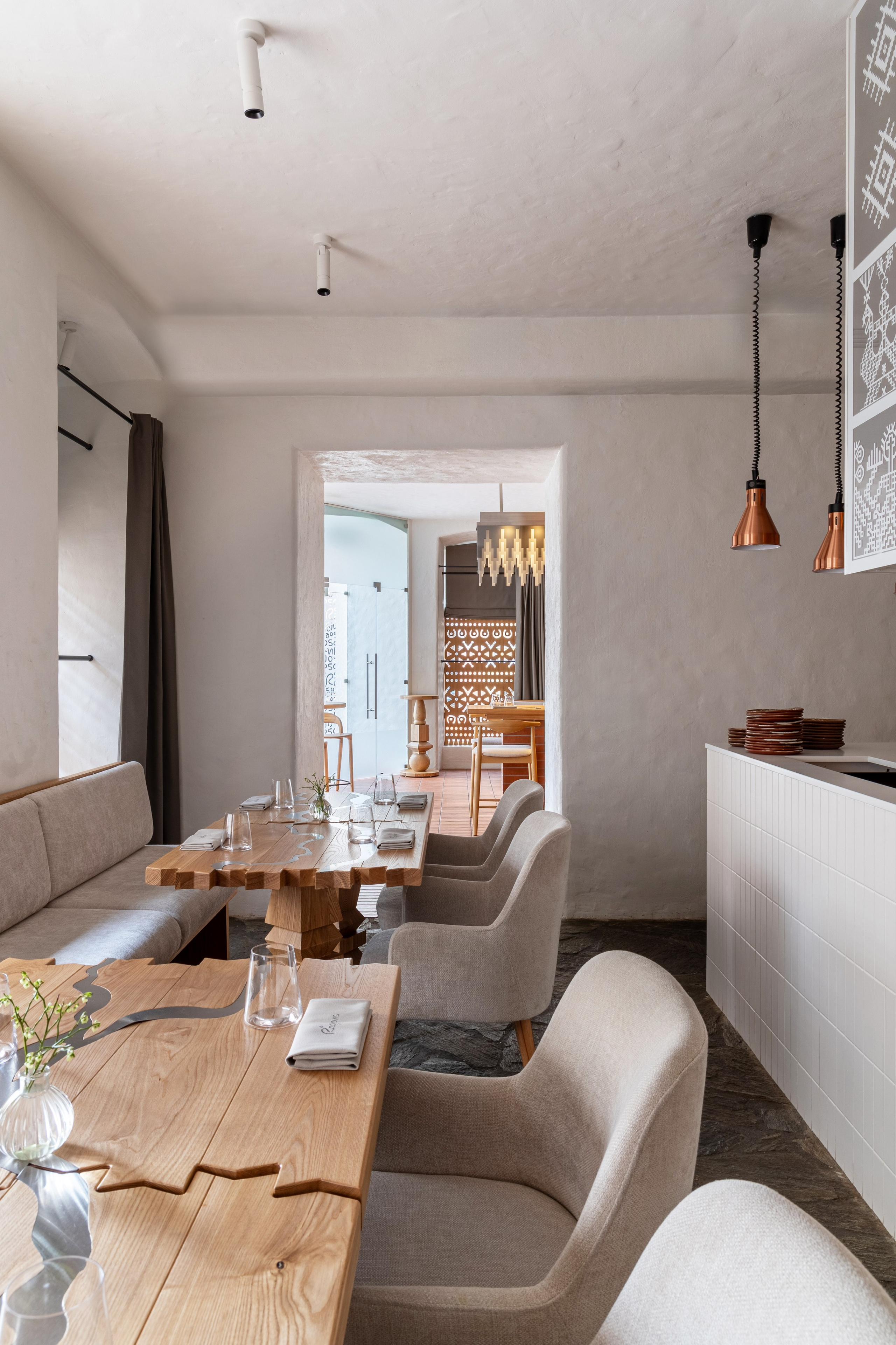 Интерьерная фотосъемка ресторана в Санкт-Петербурге. Интерьерный фотограф в Нижнем Новгороде и Москве Владимир Гудков