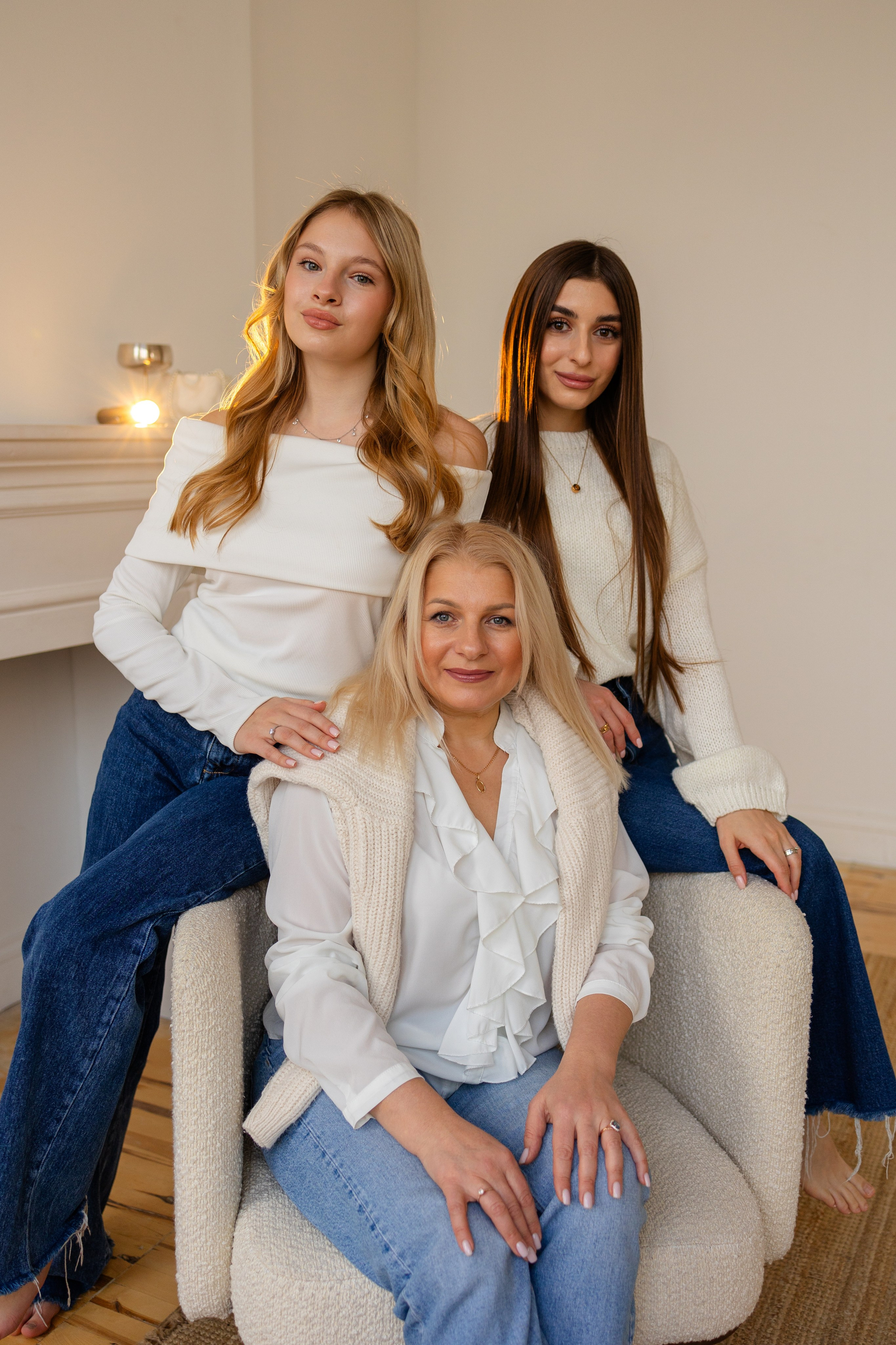 Мама и дочки. Привет! Меня зовут Эльвира, я фотограф в Екатеринбурге