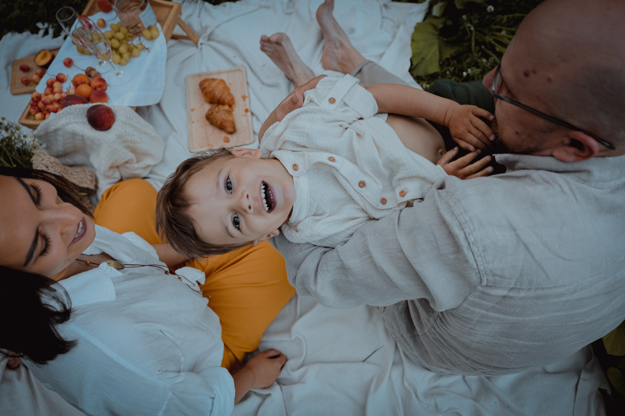 Пикник в парке. Андрей, Катя и Платон. Ваш семейный newborn и lifestyle фотограф в СПБ Наталья Журавлева