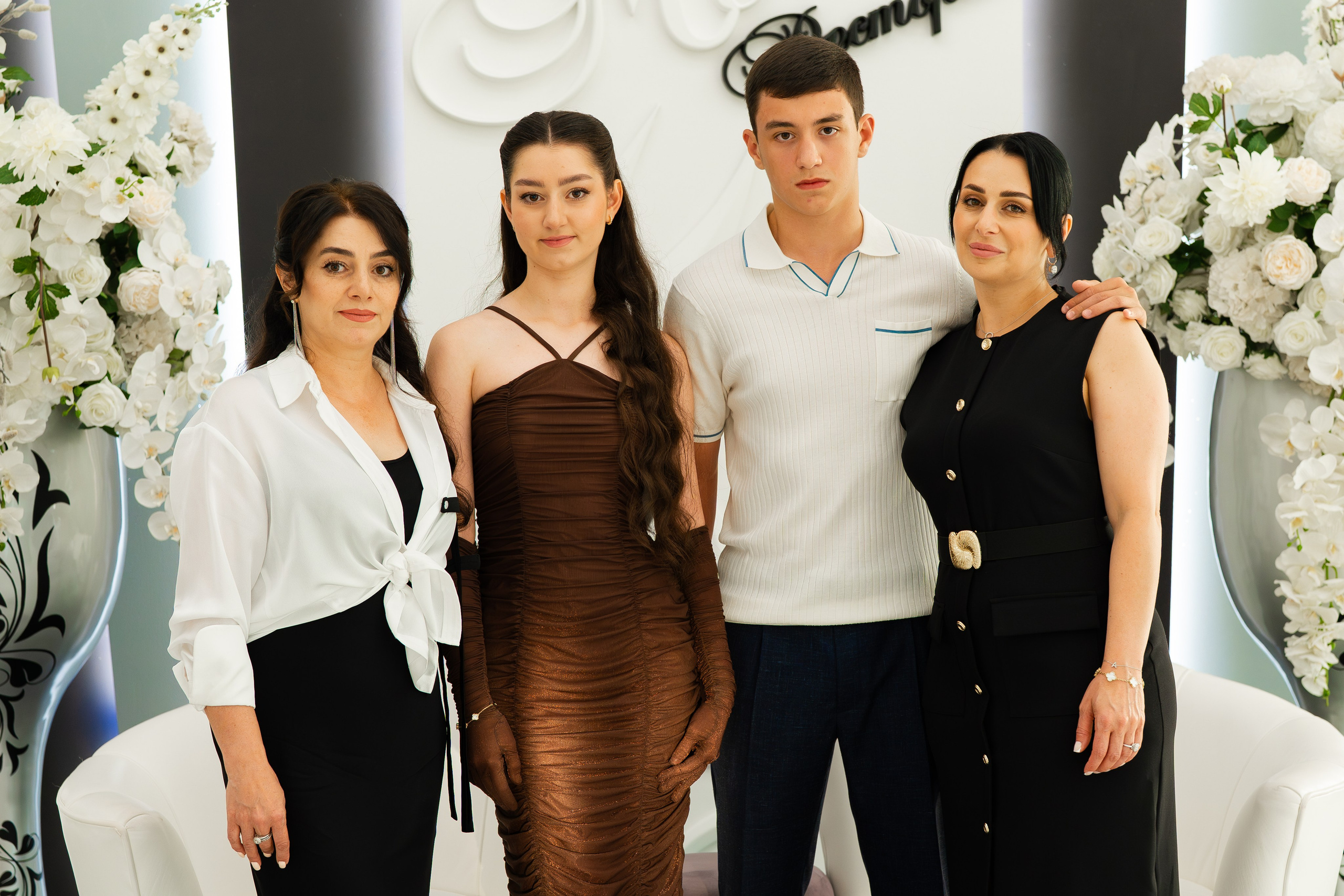 Школьный бал. Фотограф видеограф Геннадий Янбаев в Сочи, Краснодаре