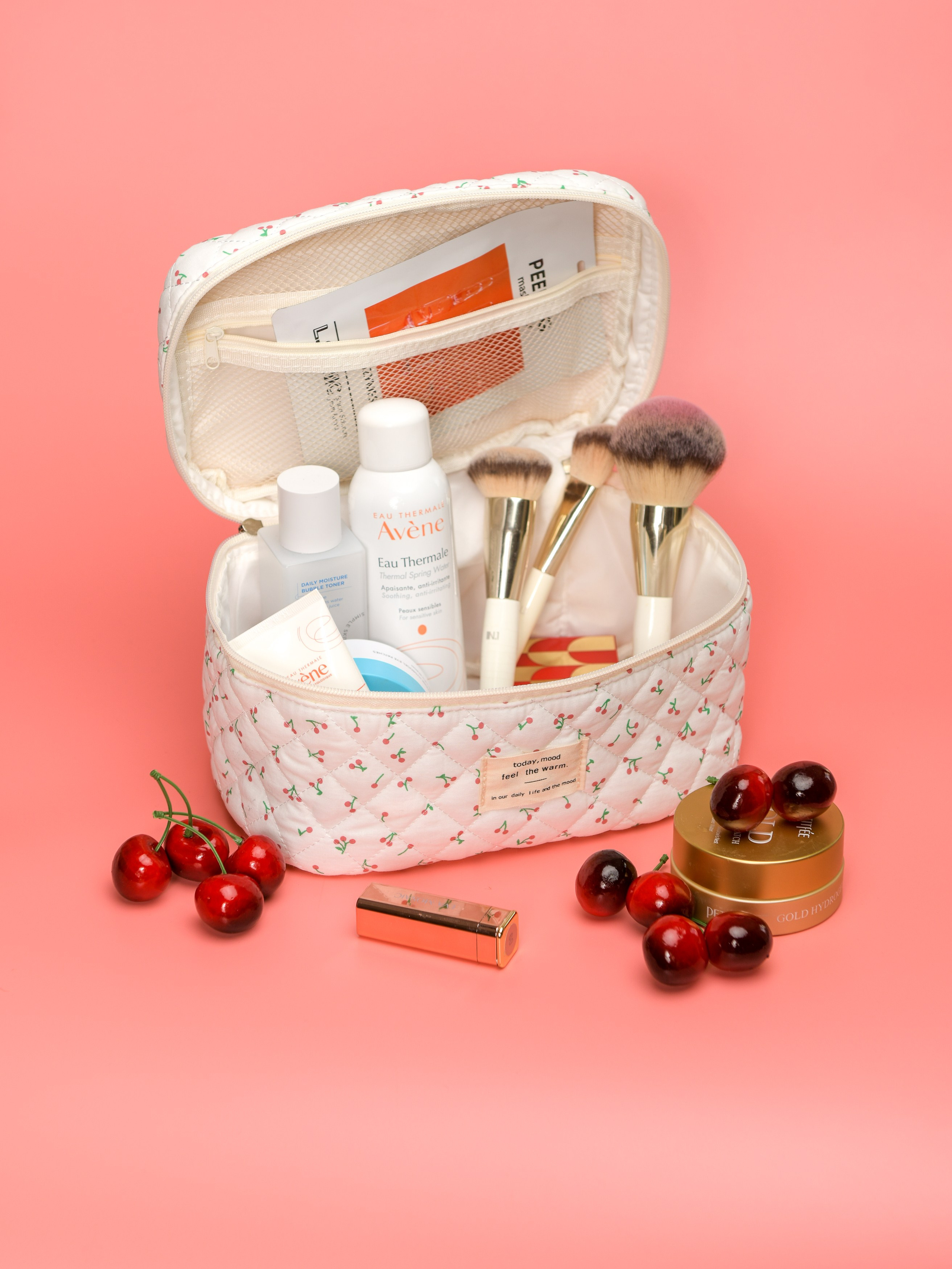 Сумки и аксессуары для маркетплейс. Фотосъемка для маркетплейс в Краснодаре