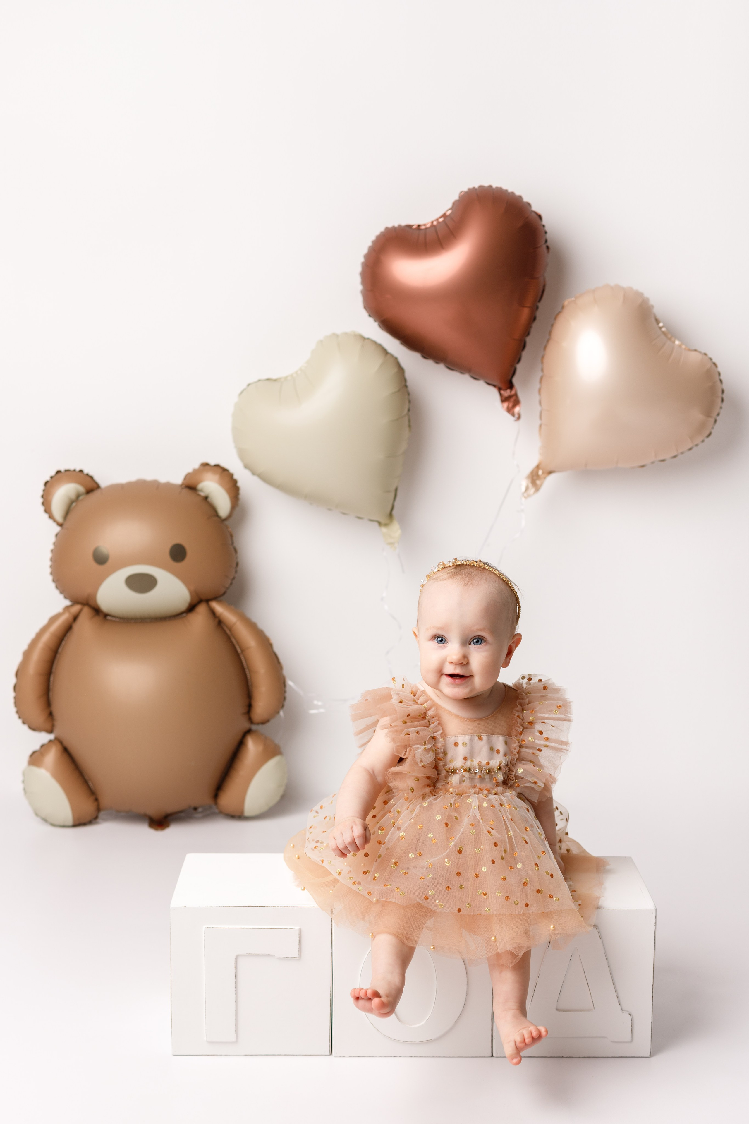 Кира «Первый тортик». Фотограф новорожденных в г. Оренбурге Екатерина Козлова